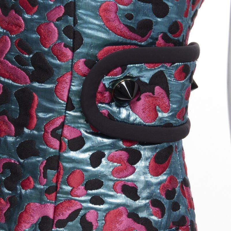 LOUIS VUITTON 2022 metallic blue pink leopard jacquard strap belt dress FR34 XS
Reference: AAWC/A00040
Brand: Louis Vuitton
Designer: Nicolas Ghesquiere
Material: Polyester, Blend
Color: Blue, Pink
Pattern: Leopard
Closure: Zip
Lining:  Silk
Extra