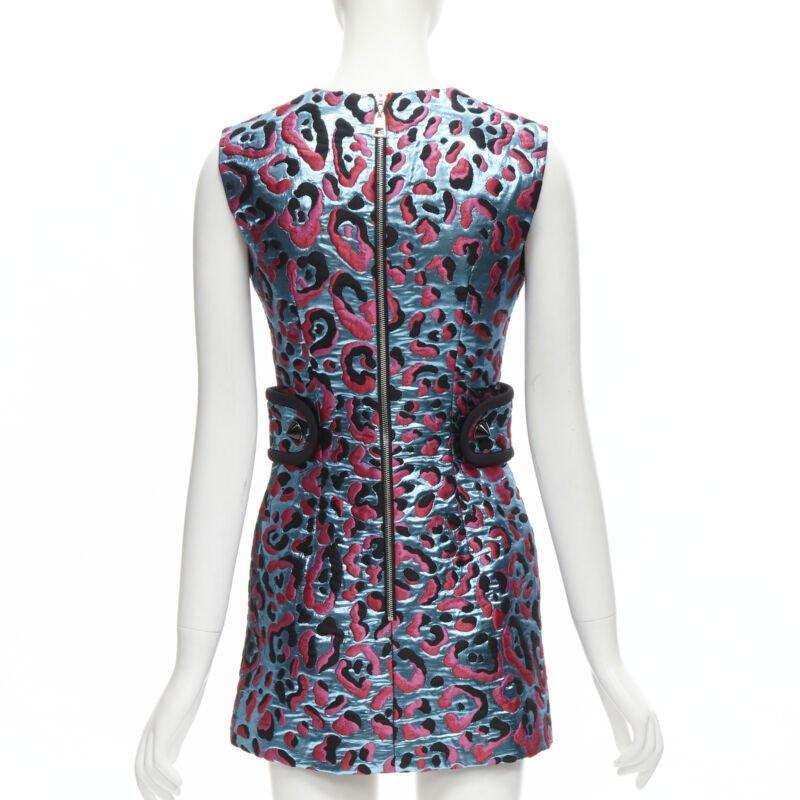 Women's LOUIS VUITTON 2022 metallic blue pink leopard jacquard strap belt dress FR34 XS For Sale