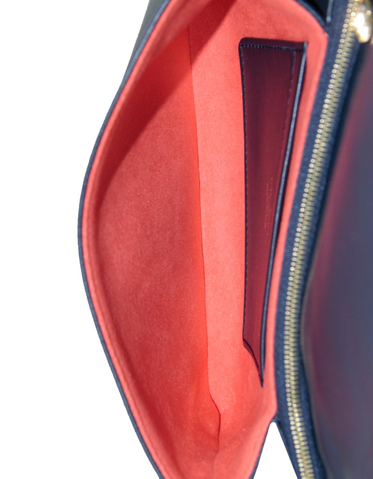 Louis Vuitton 2022 Navy Garden Animation Pochette Coussin Crossbody Bag For  Sale at 1stDibs