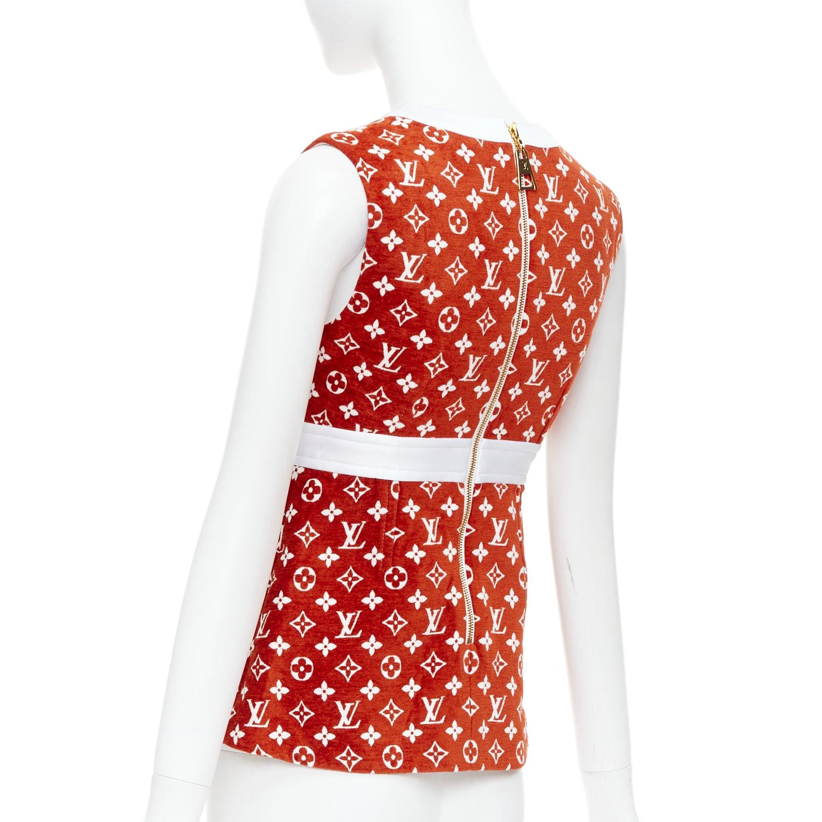 LOUIS VUITTON 2022 rot weiß LV Monogram gold Rücken Reißverschluss Schößchen Top FR34 XS im Angebot 1