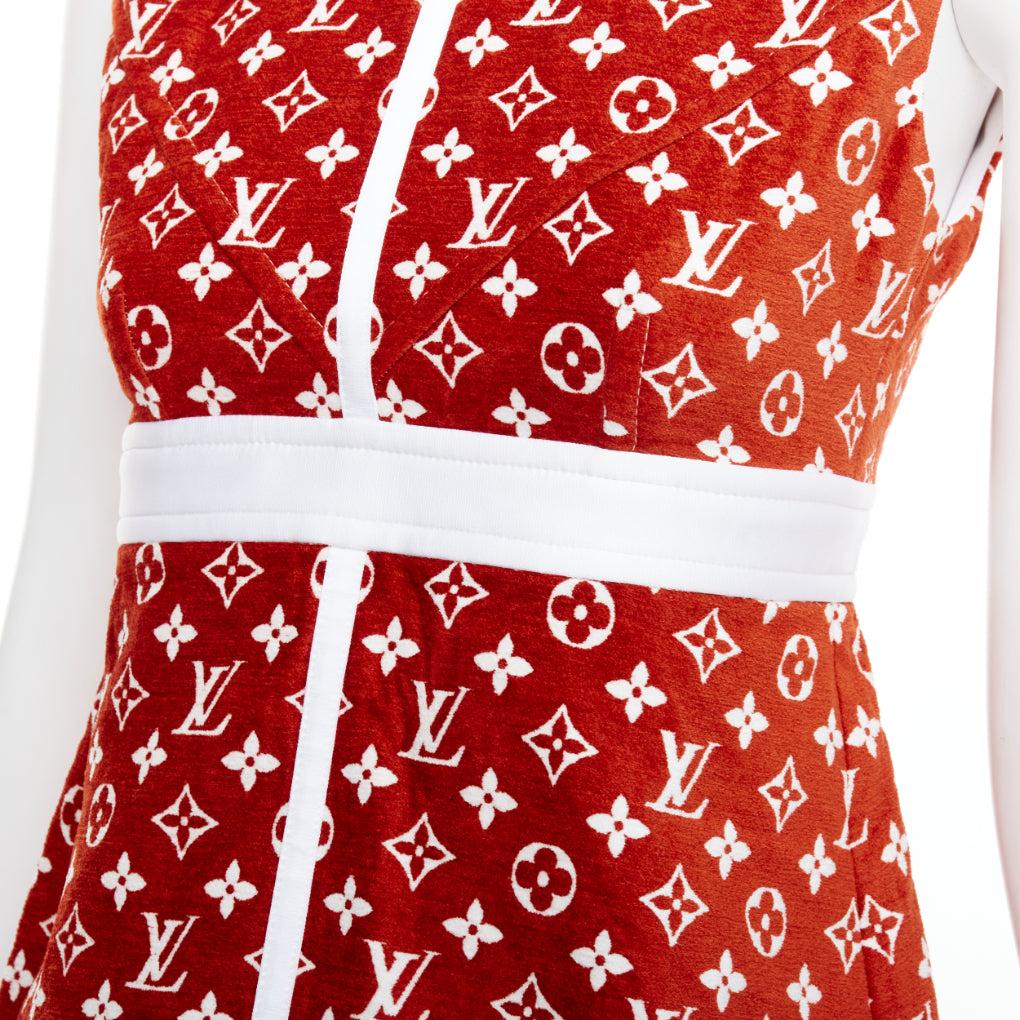 LOUIS VUITTON 2022 rot weiß LV Monogram gold Rücken Reißverschluss Schößchen Top FR34 XS im Angebot 2
