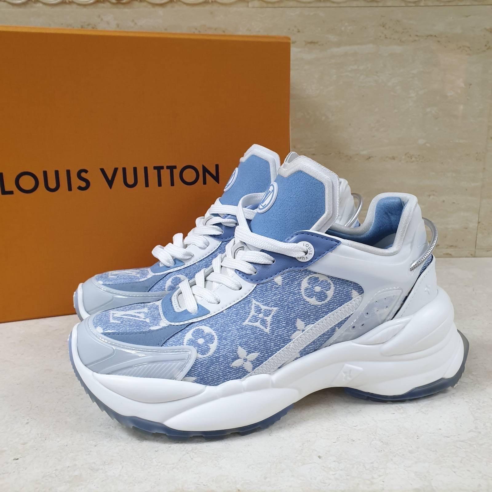Louis Vuitton 2023 MONOGRAM Low-Top Sneakers Sz.37.5 In Good Condition In Krakow, PL