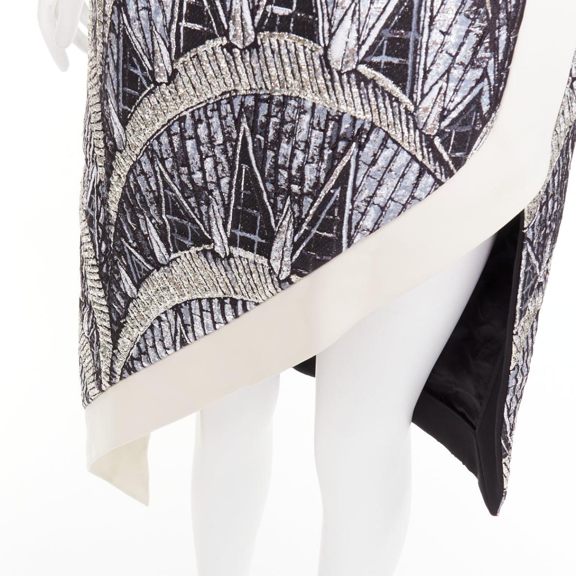 LOUIS VUITTON 2024 Runway cream black silver metallic jacquard asymmetric skirt en venta 2