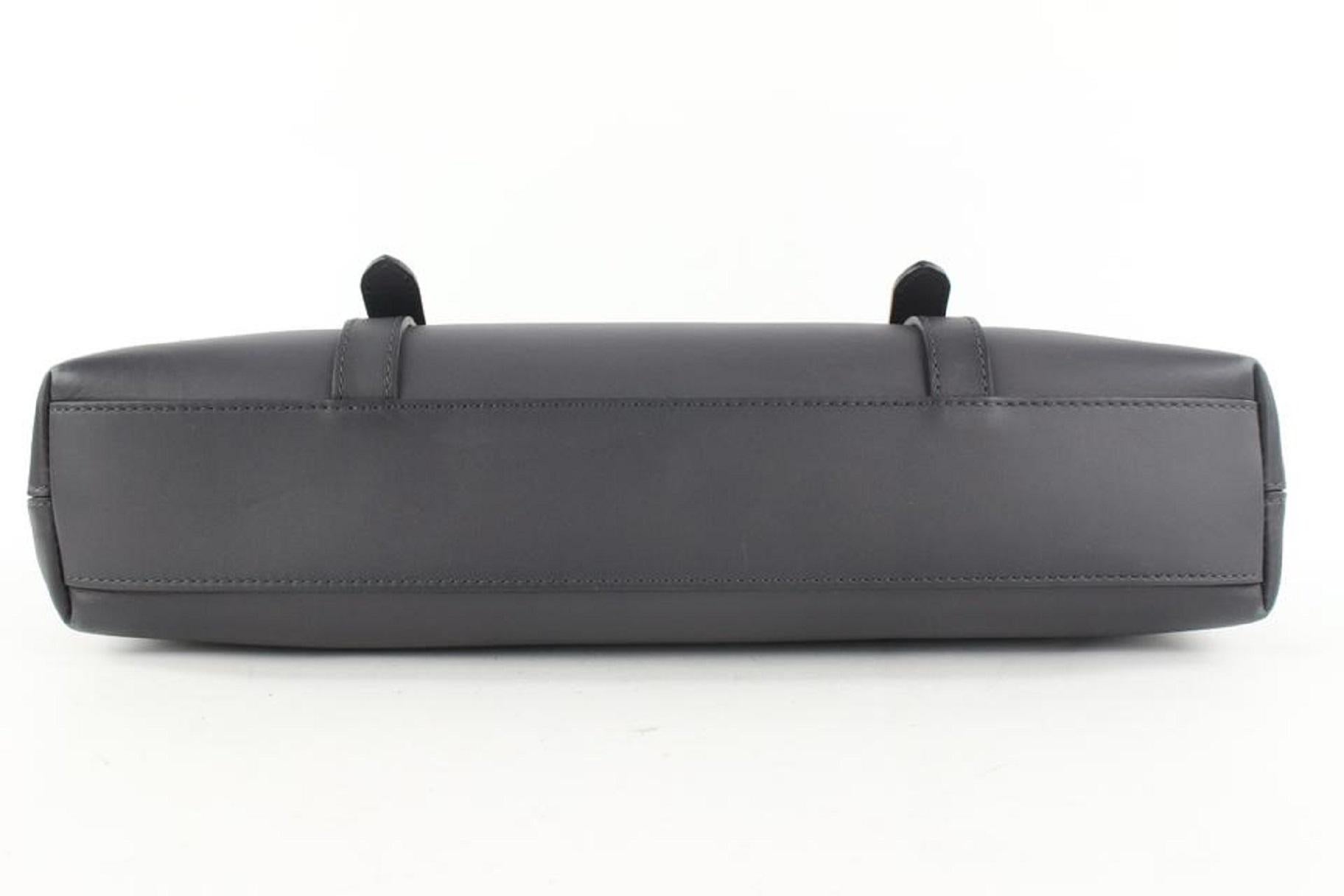 Louis Vuitton 21FW - Cartable en cuir anthracite dégradé 93lv6 en vente 5