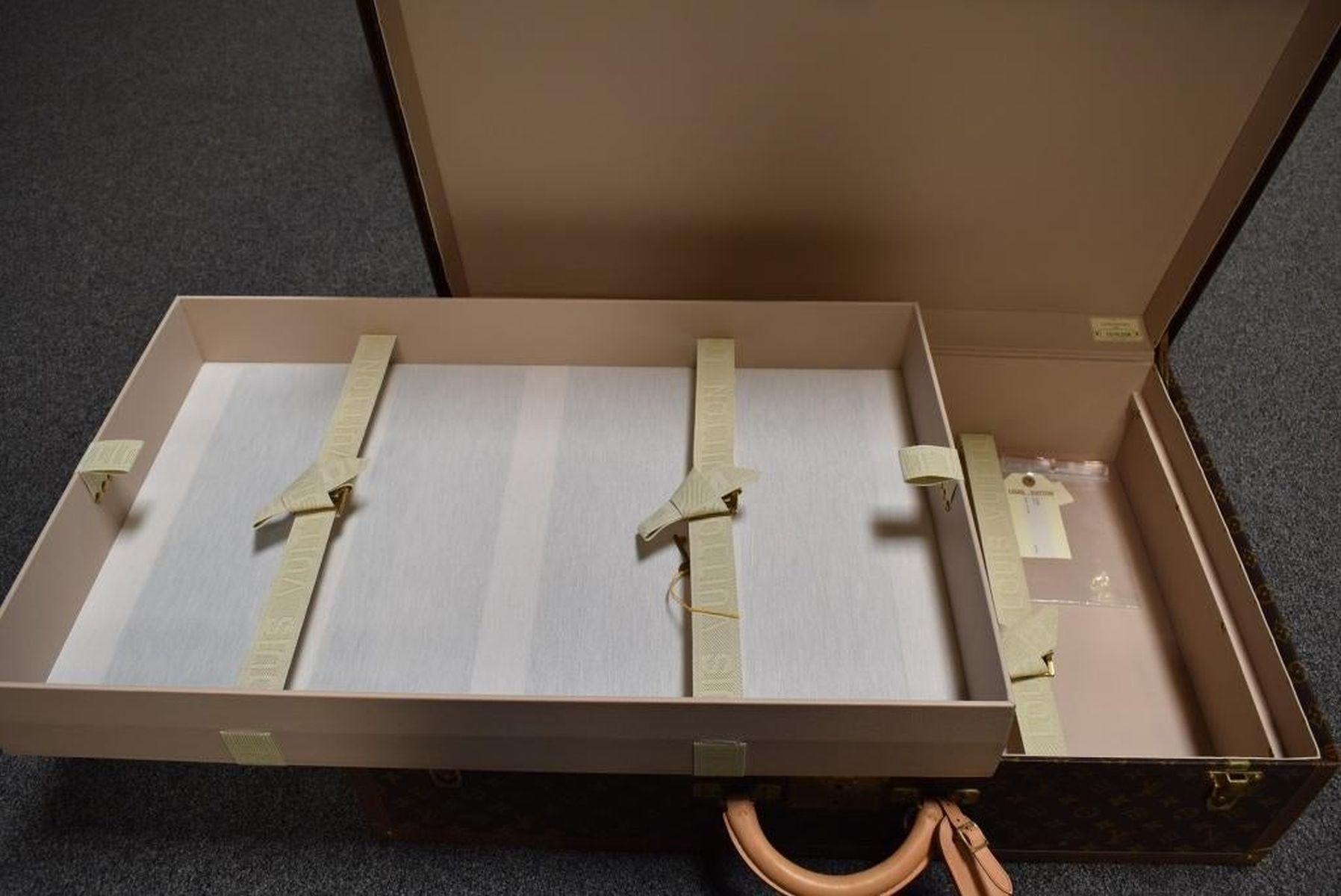 Modern Louis Vuitton 3-Piece Suitcase Luggage Set For Sale