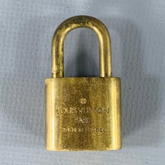 LOUIS VUITTON 300 Gold Metal Padlock & Key