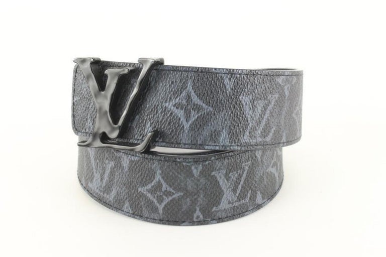 Louis Vuitton 85/34 40MM LV Initials Taurillon Shadow Reversible Belt  2LV1114a For Sale at 1stDibs