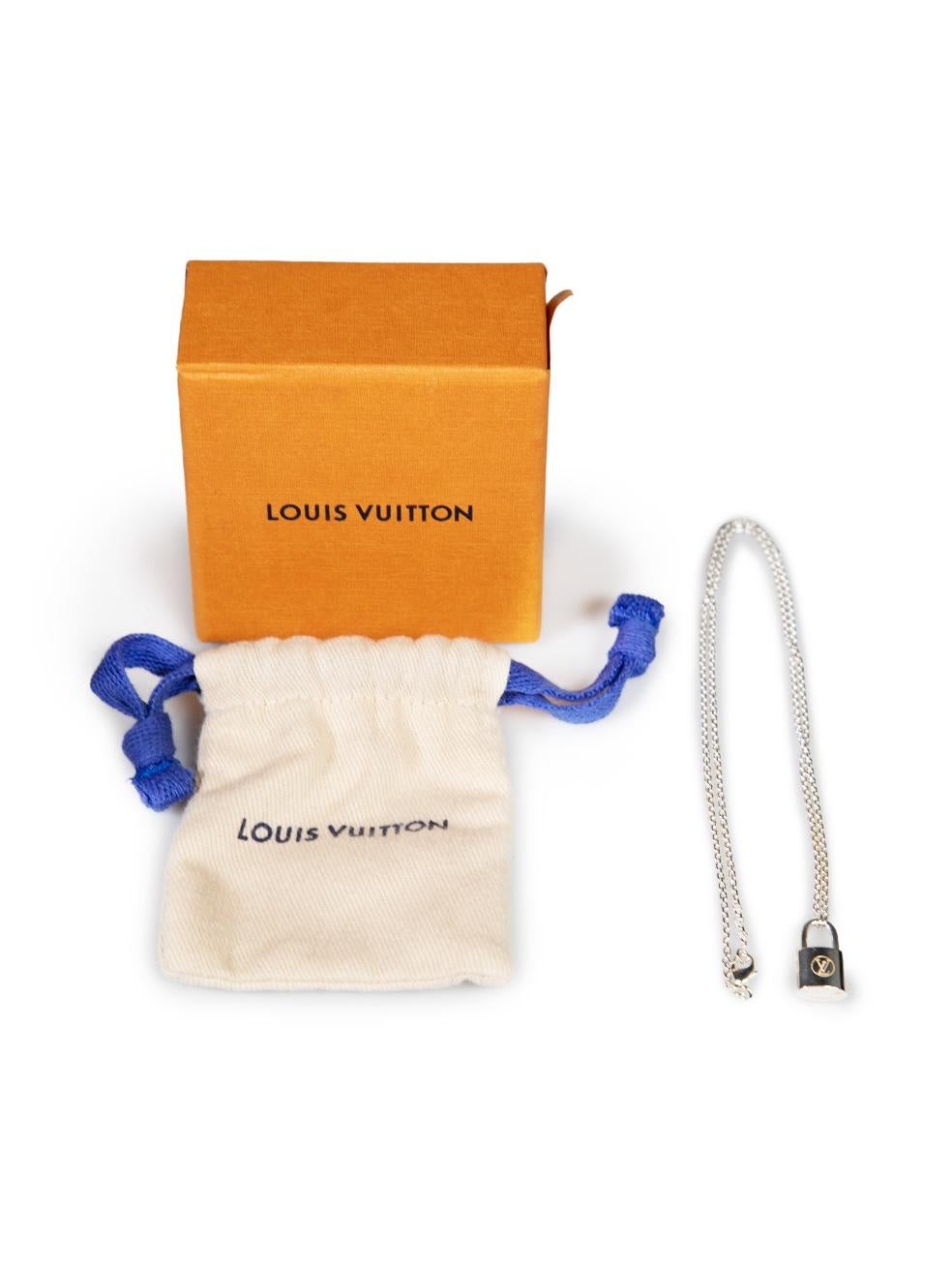 Louis Vuitton 925 Sterling Silver Lockit Pendent Necklace In Excellent Condition For Sale In London, GB