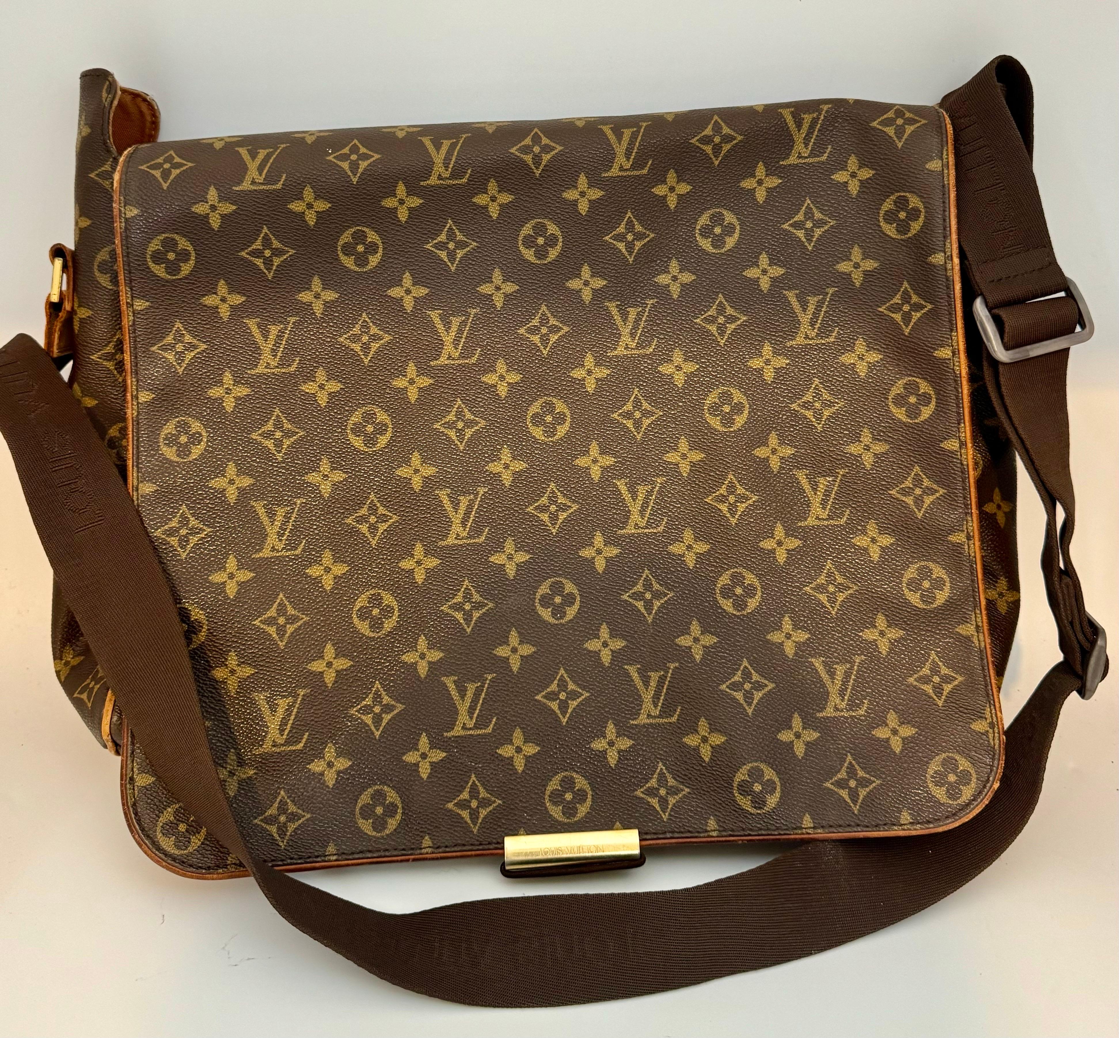 Louis Vuitton Abbesses Messenger Bag Monogram Canvas, Crossbody For Sale 4