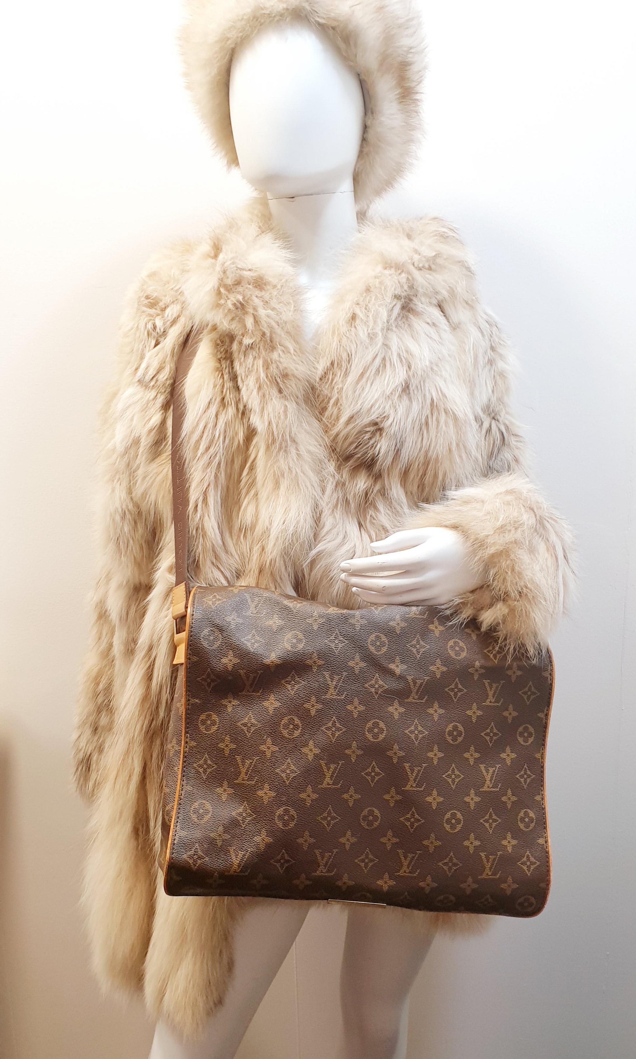 Louis Vuitton Abbesses Messenger Bag mit Monogramm aus Segeltuch im Angebot 6