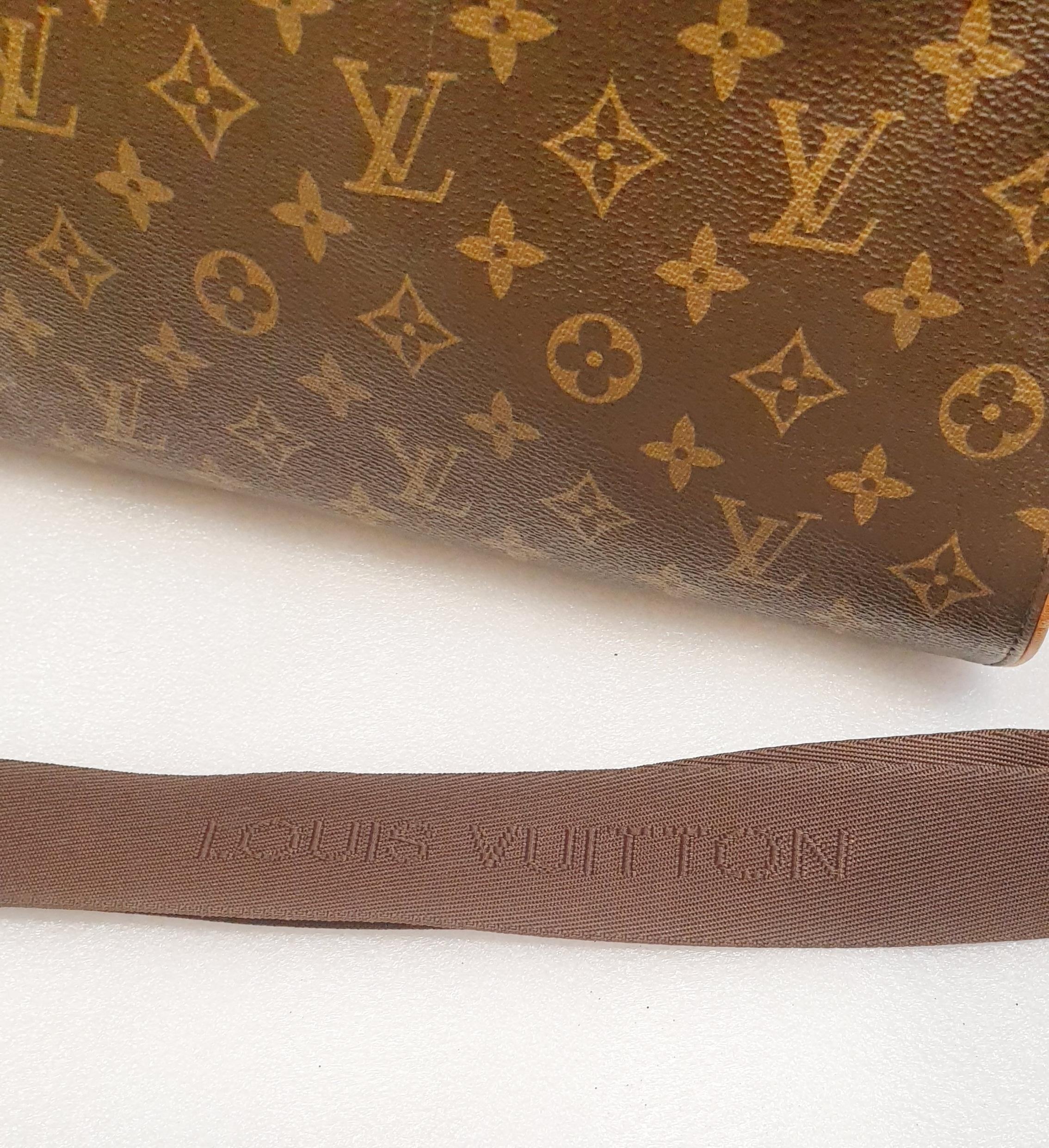 Louis Vuitton Abbesses Messenger Bag mit Monogramm aus Segeltuch im Angebot 8
