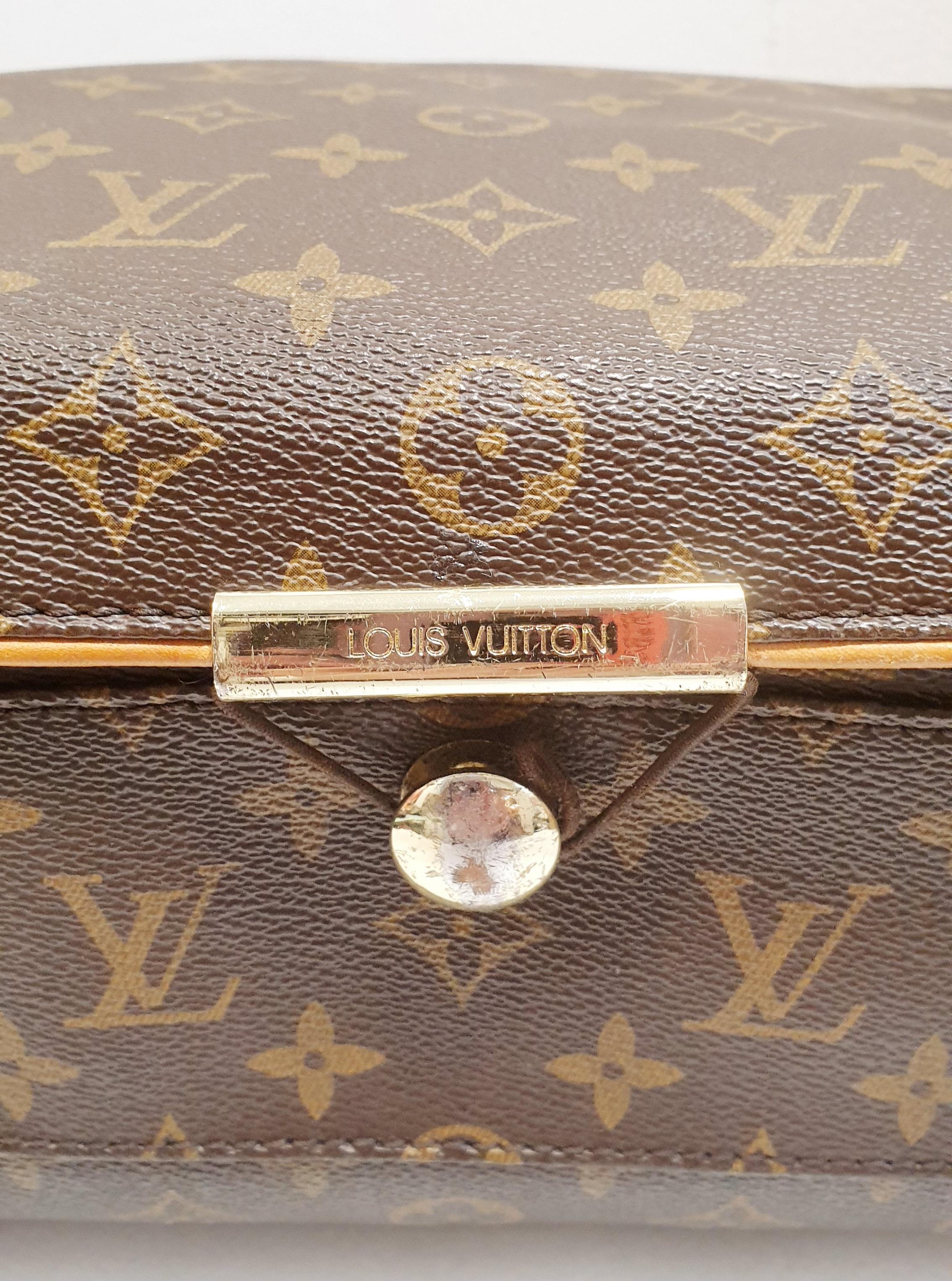 Louis Vuitton Abbesses Messenger Bag mit Monogramm aus Segeltuch im Angebot 2