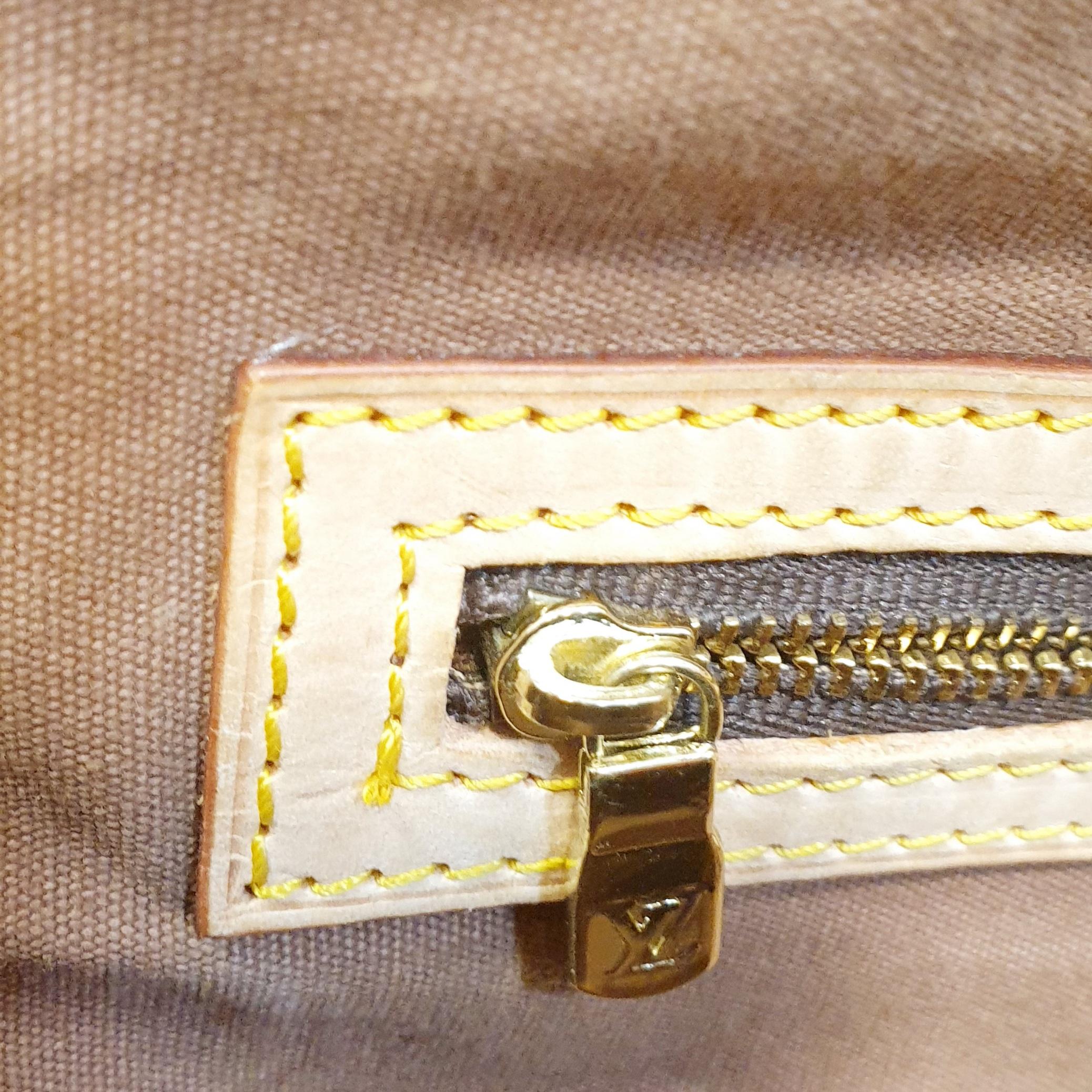 Louis Vuitton Abbesses Messenger Bag mit Monogramm aus Segeltuch im Angebot 4