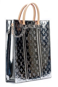 Louis Vuitton Abloh Mirror Coated Sac Plat