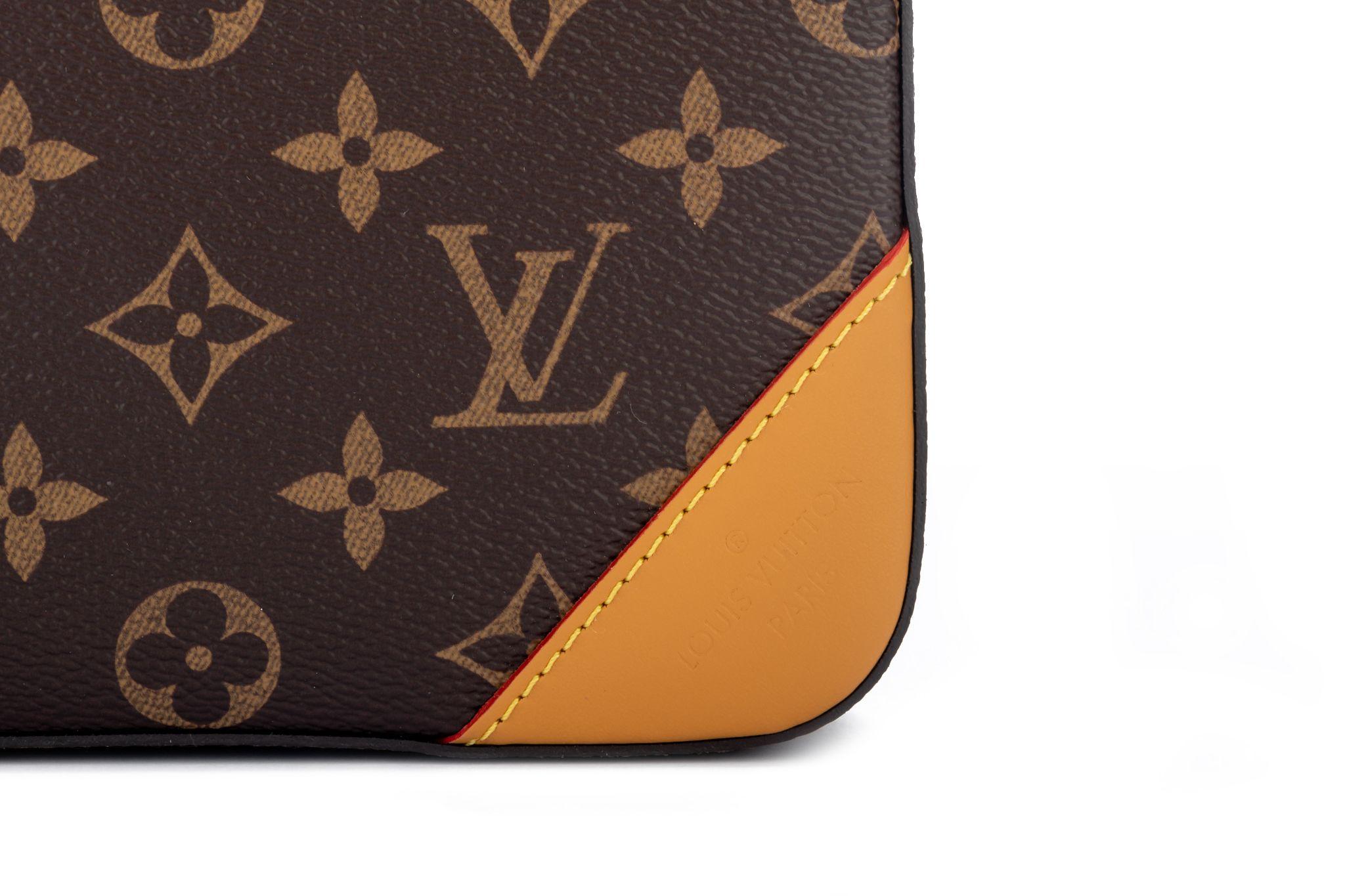 Louis Vuitton Abloh x NIGO Multi Pochette NIB In New Condition For Sale In West Hollywood, CA