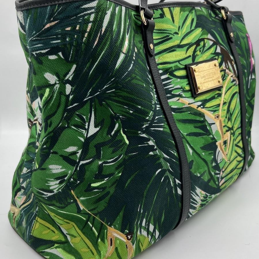 LOUIS VUITTON Ailleurs Aventure Limited Edition Tote Bag For Sale 4