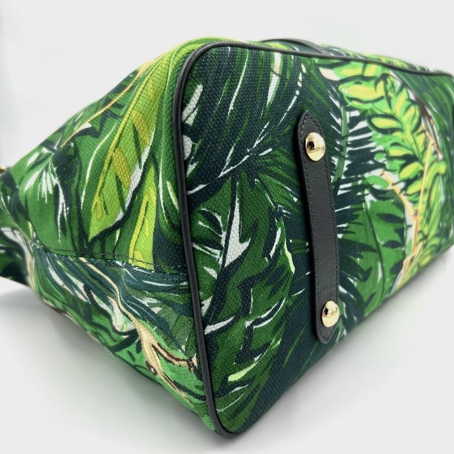 LOUIS VUITTON Ailleurs Aventure Limited Edition Tote Bag For Sale 1
