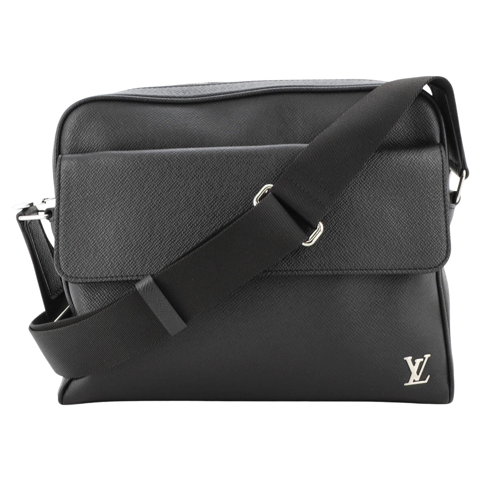 Louis Vuitton Alex Messenger Bag Taiga Leather PM