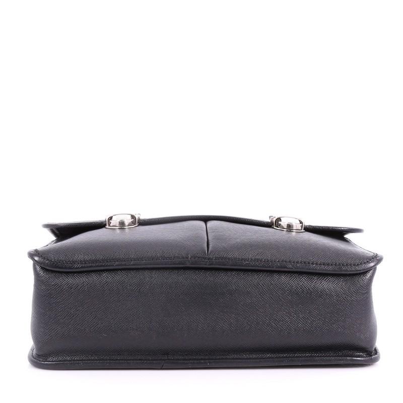 Women's Louis Vuitton Alexei Messenger Bag Taiga Leather