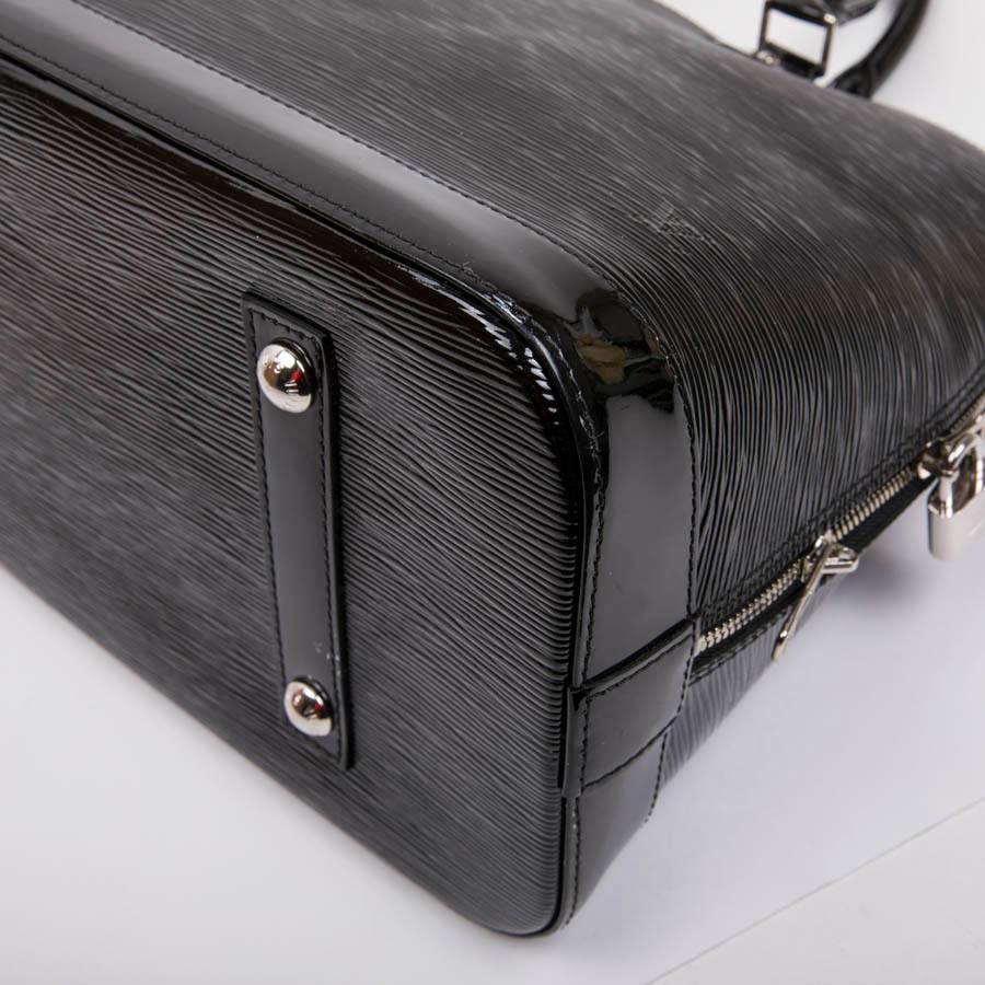 Louis Vuitton Black Patent Epi Leather Large Model Alma Bag  In Excellent Condition In Paris, FR