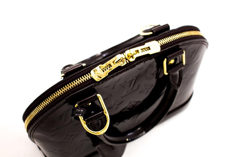 Louis Vuitton LV Used Hand Bag Jewelry Case Amaranth M91272 Vernis France  BT521