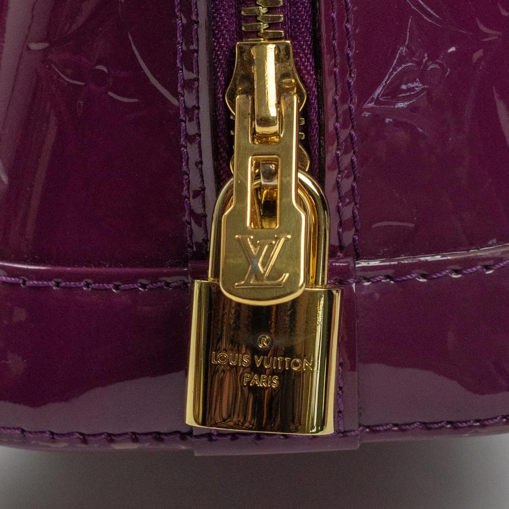 LOUIS VUITTON, Alma BB aus lila Lackleder im Angebot 3