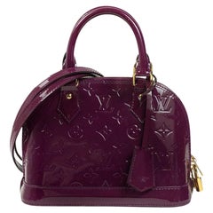 LOUIS VUITTON, Alma BB aus lila Lackleder
