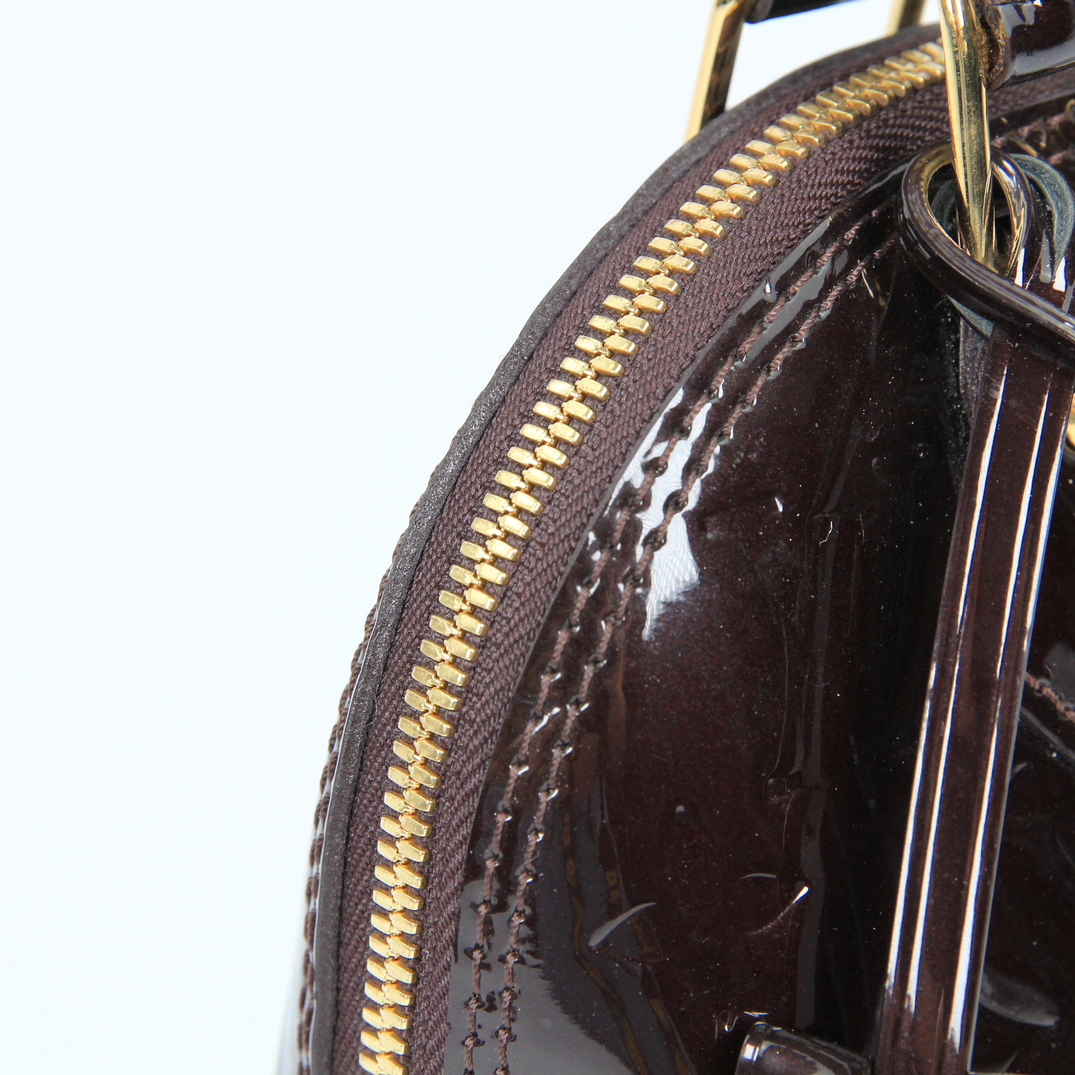 Louis Vuitton Alma BB patent leather handbag For Sale 5