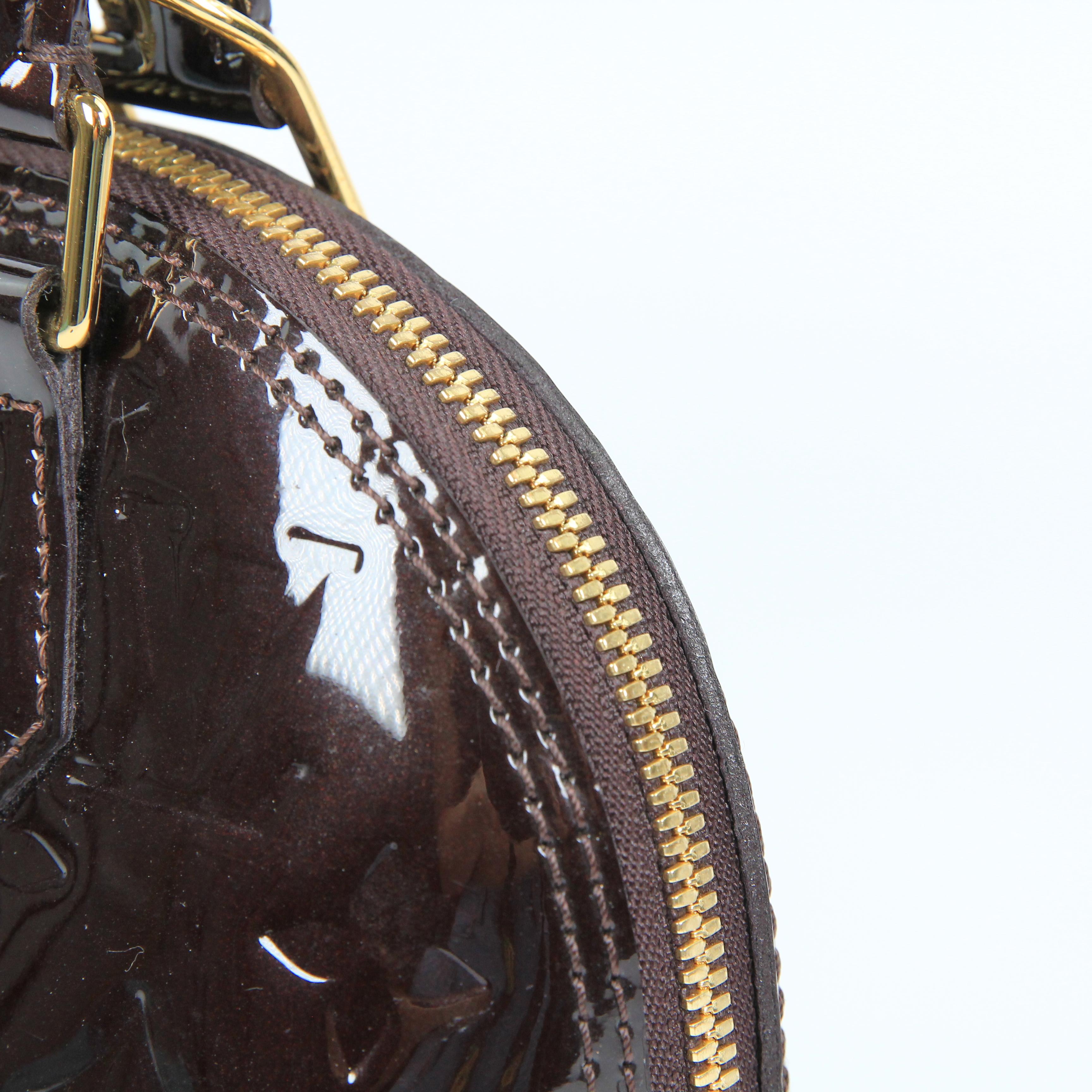 Louis Vuitton Alma BB patent leather handbag For Sale 6