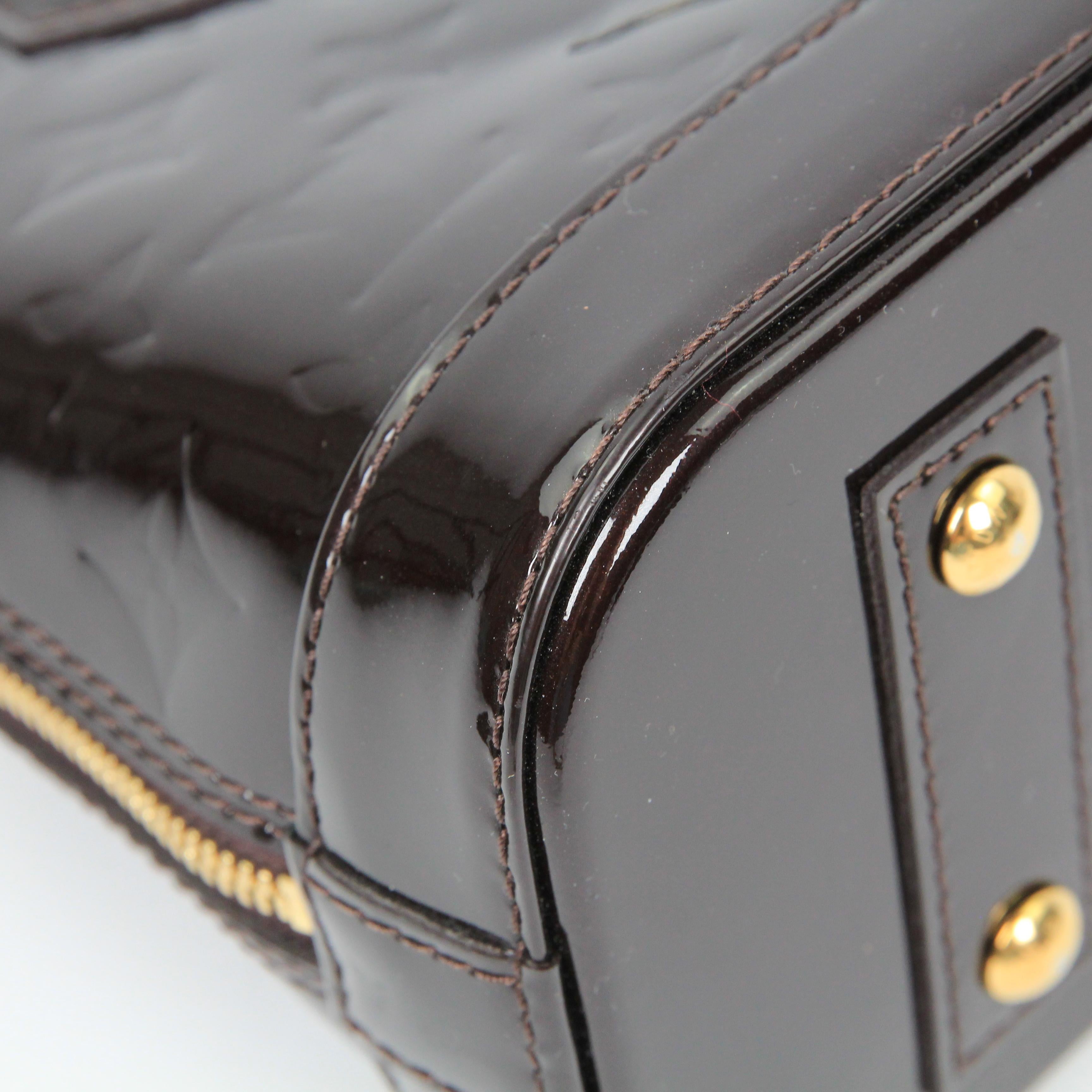 Louis Vuitton Alma BB patent leather handbag For Sale 9