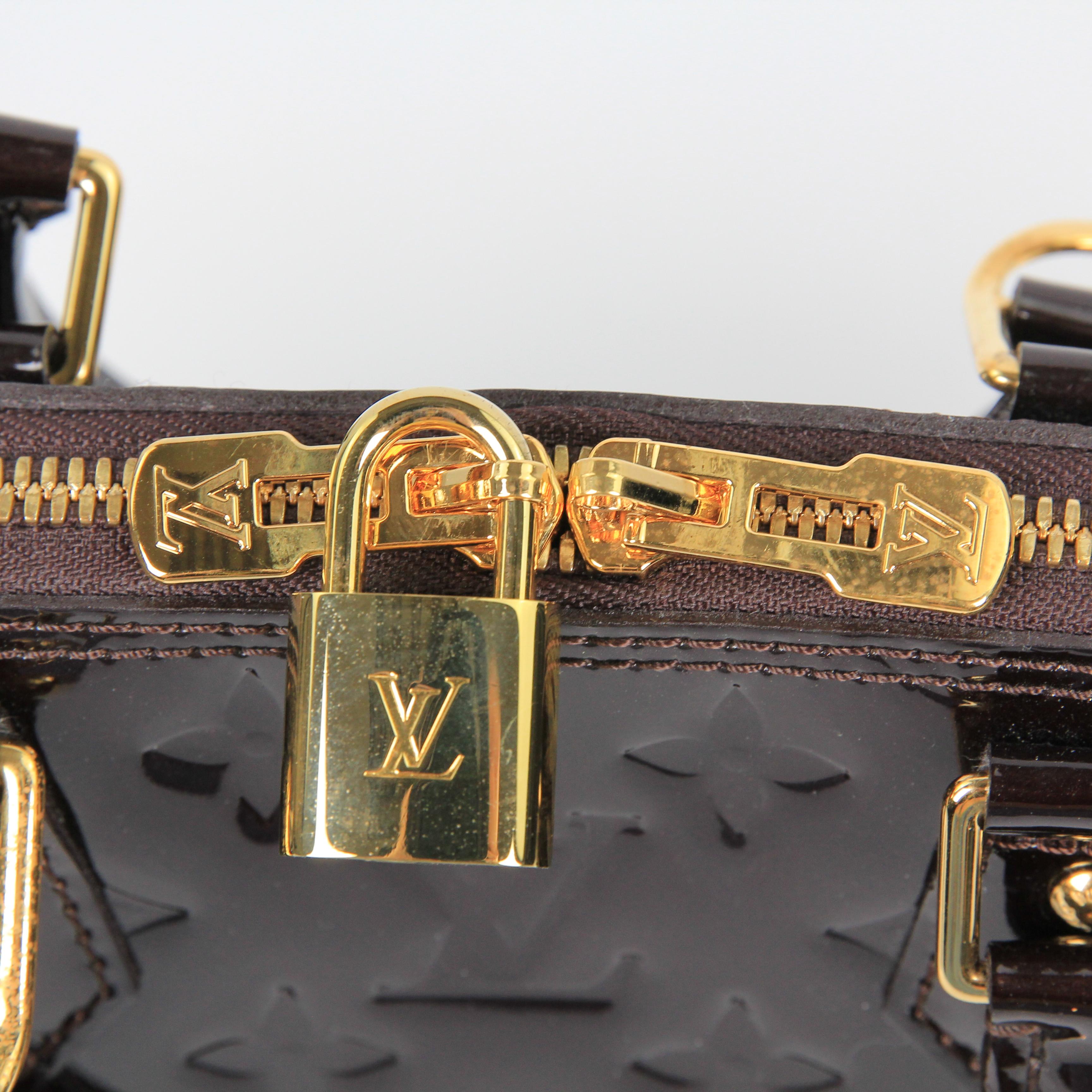 Louis Vuitton Alma BB patent leather handbag For Sale 1