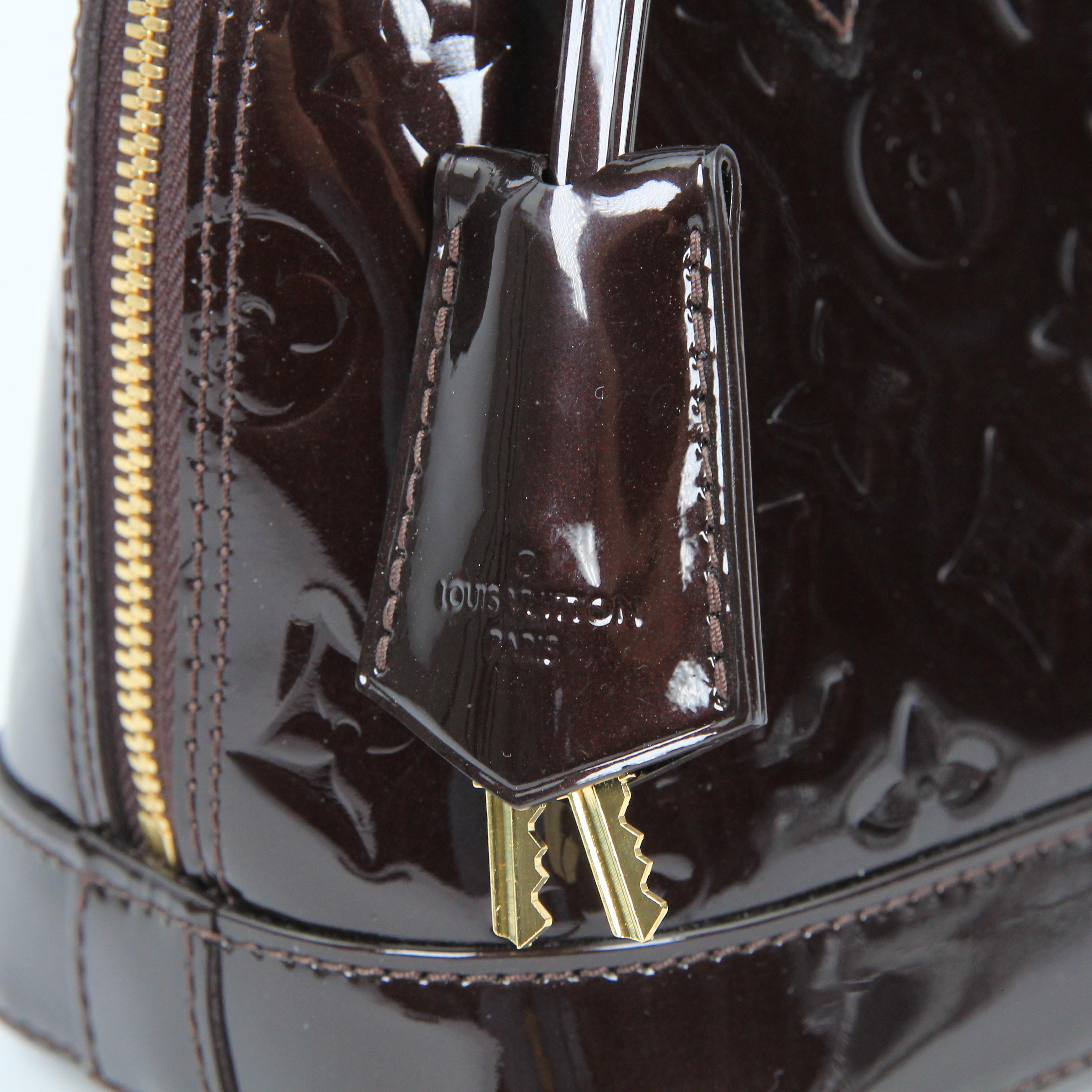 Louis Vuitton Alma BB patent leather handbag For Sale 4