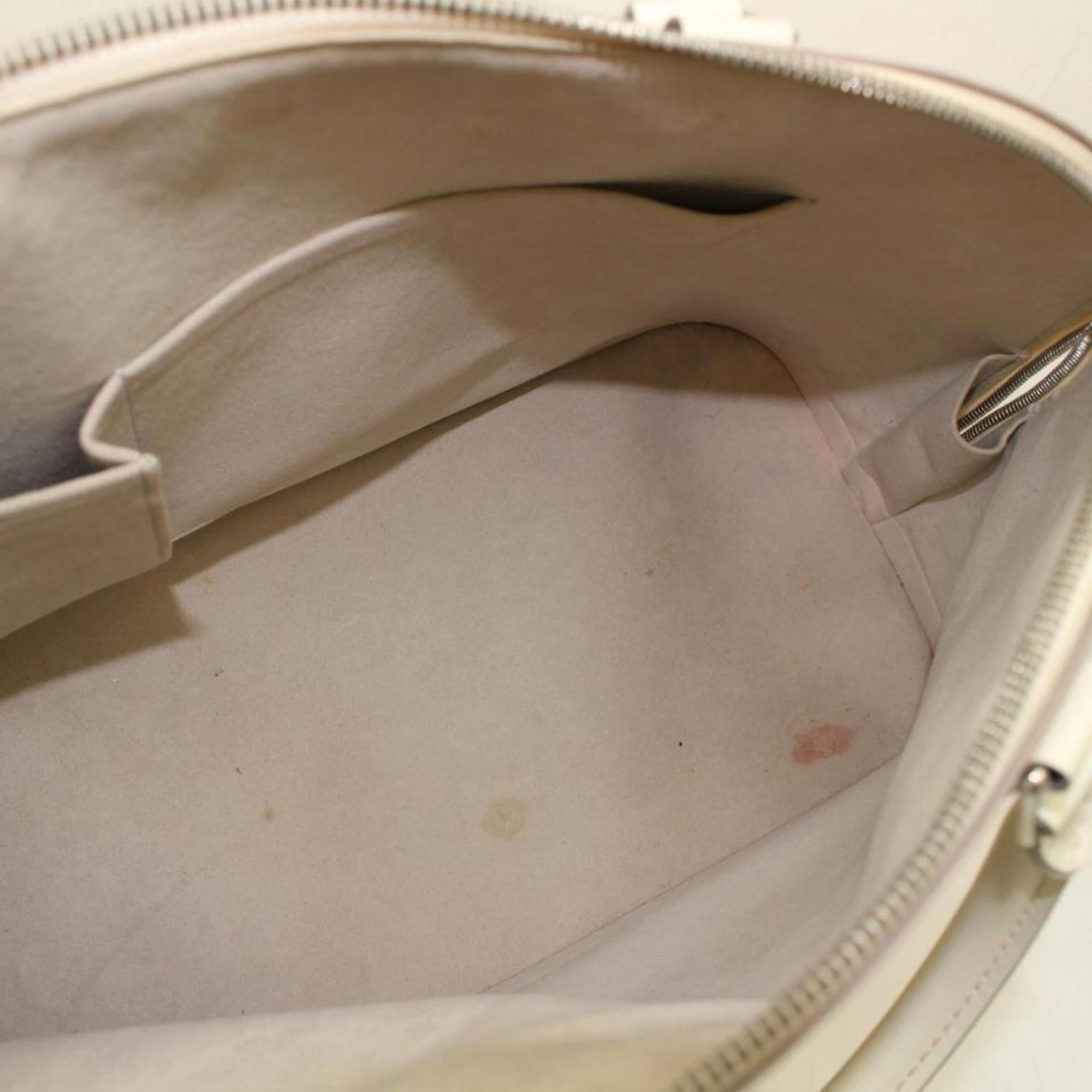 Louis Vuitton Alma Gm 866663 White Leather Satchel In Good Condition For Sale In Forest Hills, NY