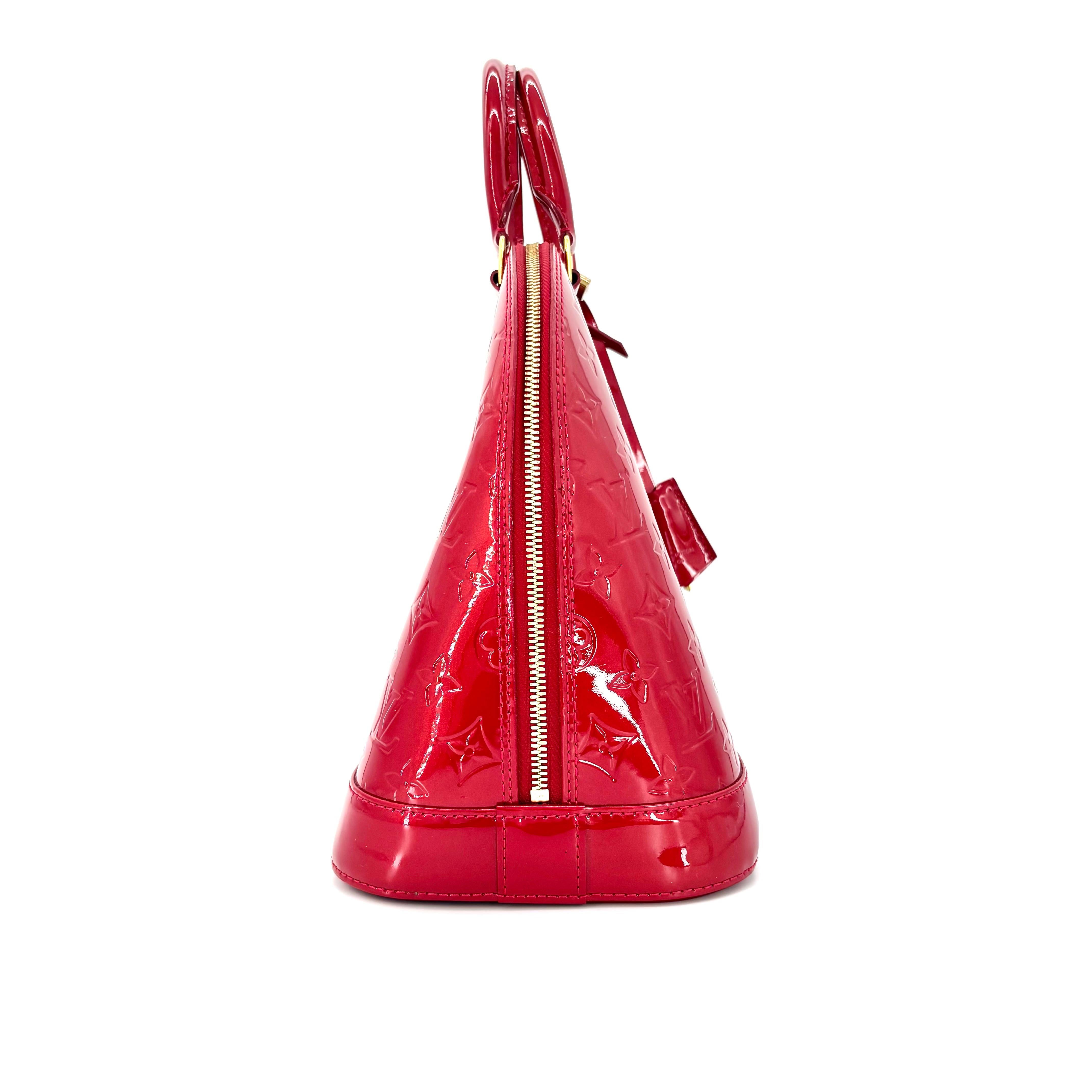 Louis Vuitton Alma GM Rose Red Indien Vernis Monogram Bag Bon état - En vente à Mechanicsville, VA