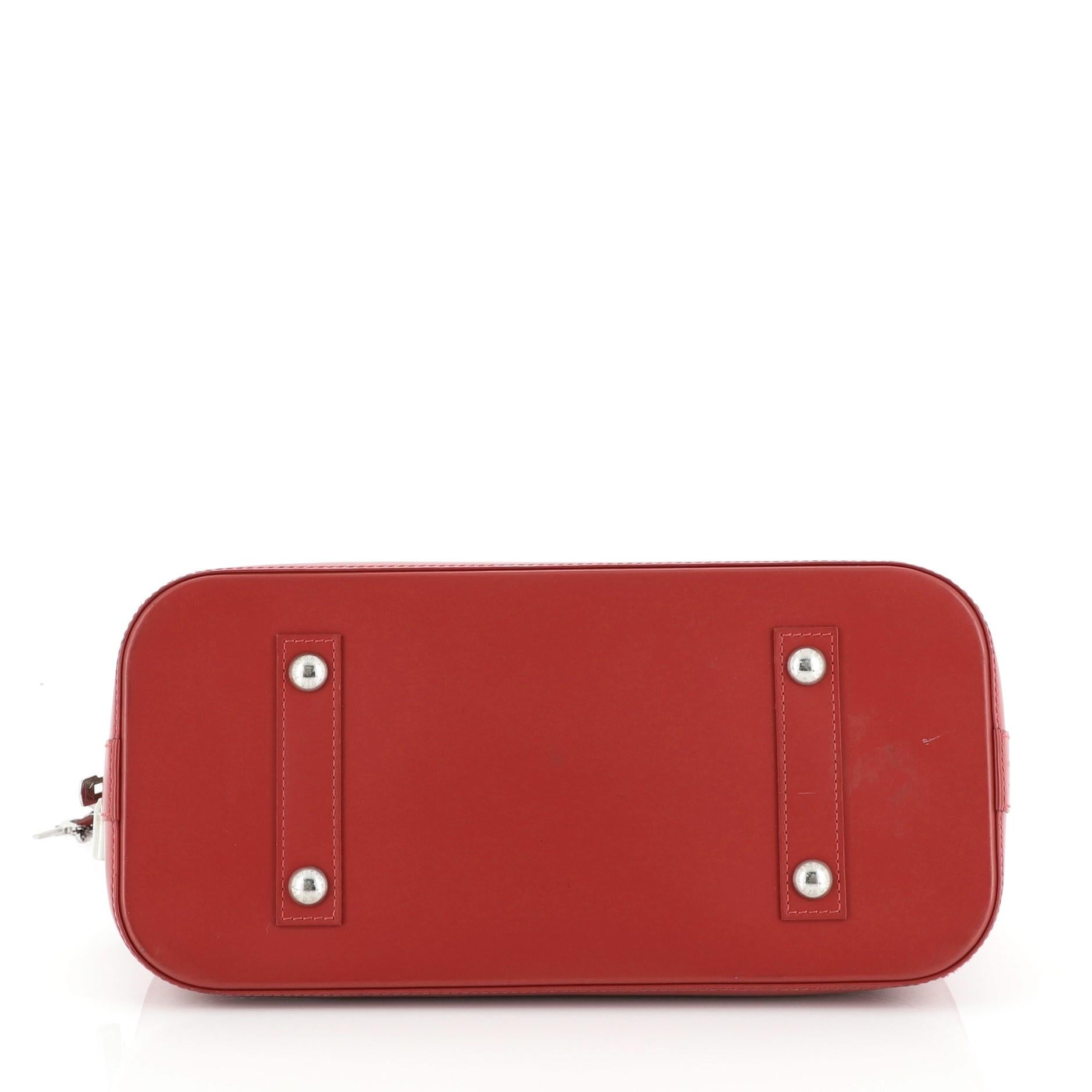 Louis Vuitton Alma Handbag Epi Leather MM In Good Condition In NY, NY