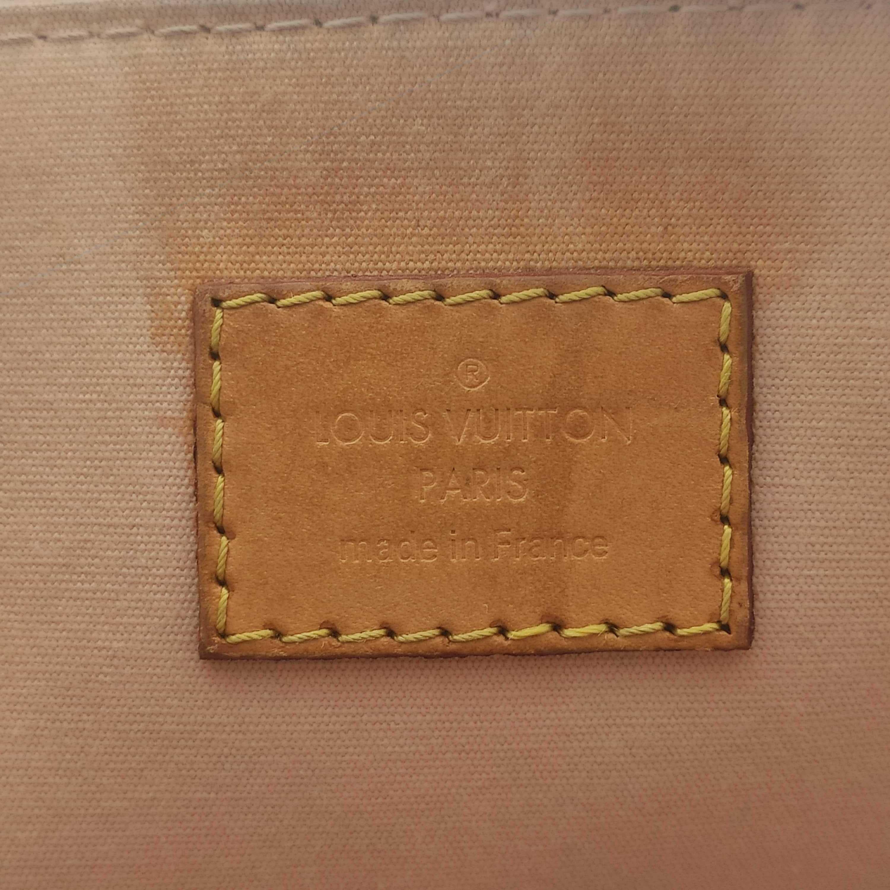 LOUIS VUITTON Alma Handbag in Beige Leather 2