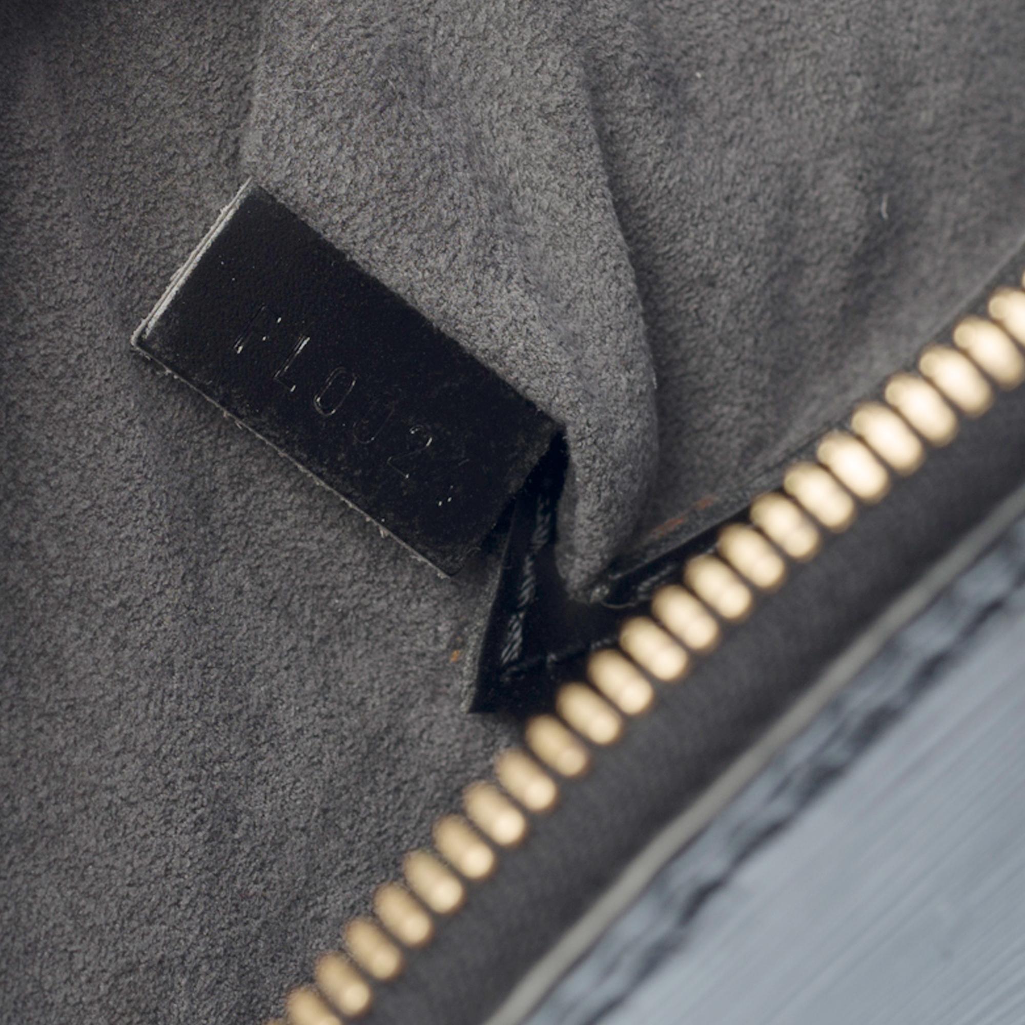 Louis Vuitton Alma handbag in black epi leather, GHW 1