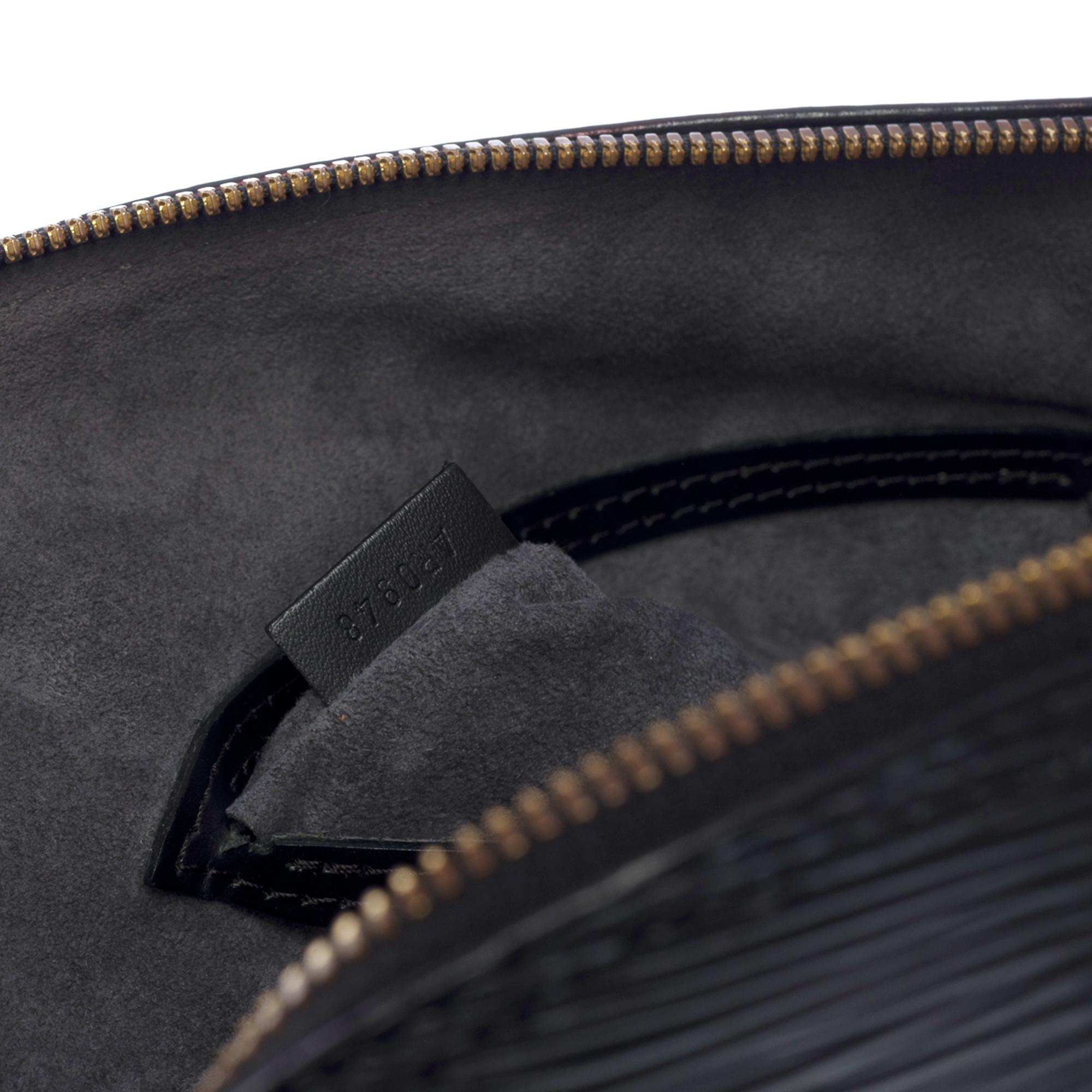 Louis Vuitton Alma handbag in black épi leather with gold hardware 2