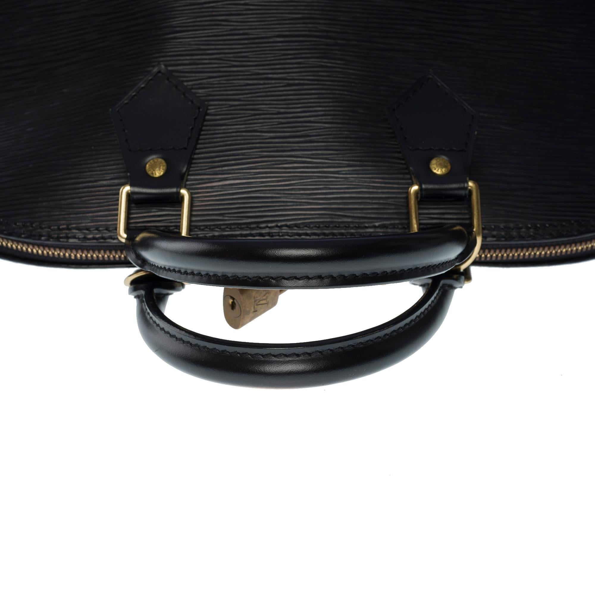 Louis Vuitton Alma handbag in black épi leather with gold hardware 4