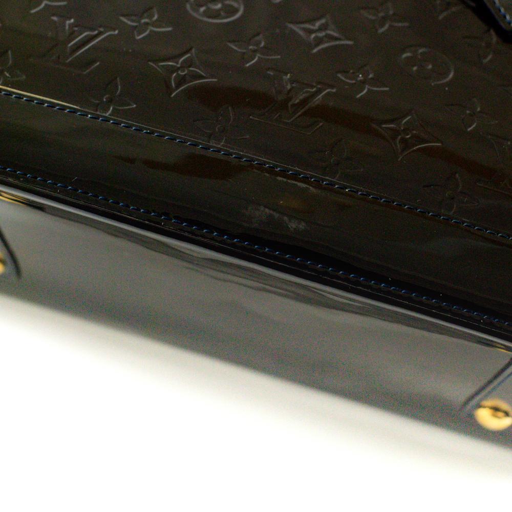 LOUIS VUITTON Alma Handbag in Blue Patent leather 7