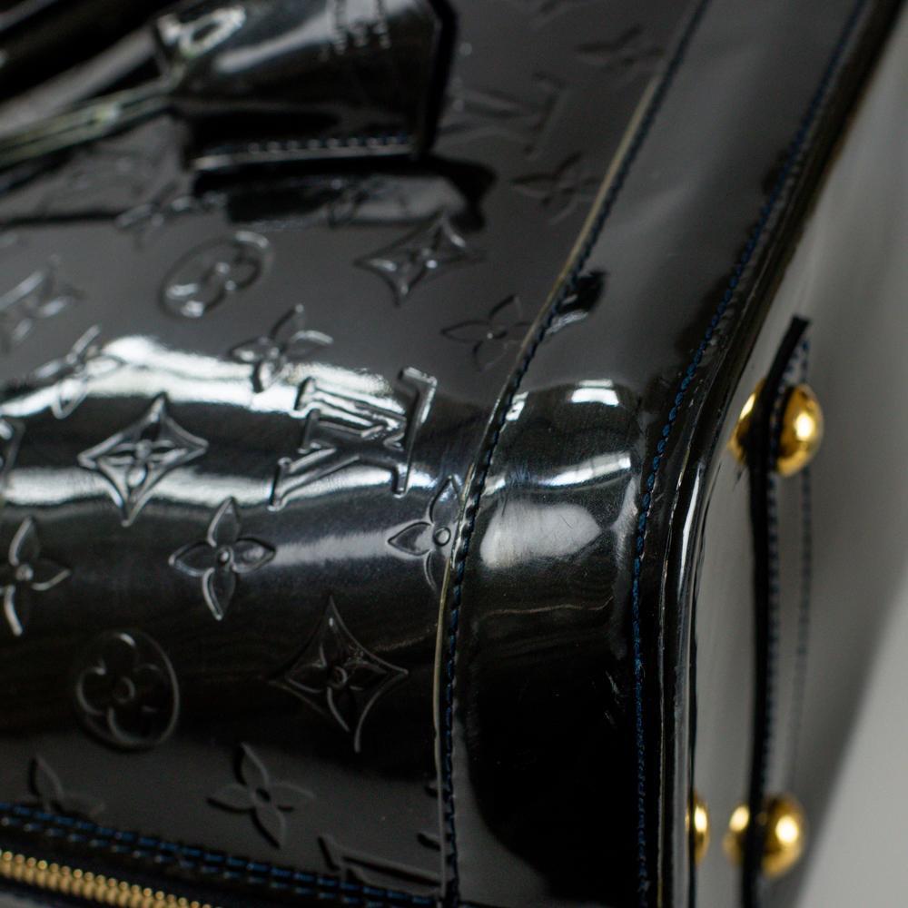 LOUIS VUITTON Alma Handbag in Blue Patent leather 3
