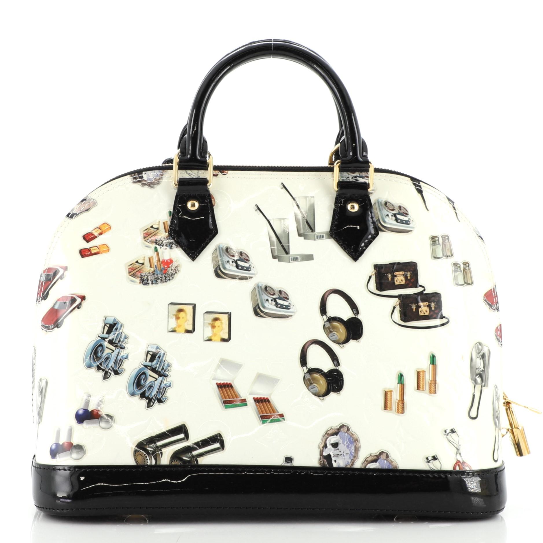 Louis Vuitton Louis Vuitton Alma Handtasche Limited Edition Stickers Monogramm Vernis PM im Zustand „Relativ gut“ in NY, NY