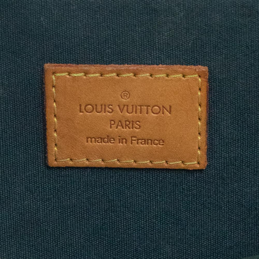 Black LOUIS VUITTON, Alma in blue patent leather For Sale