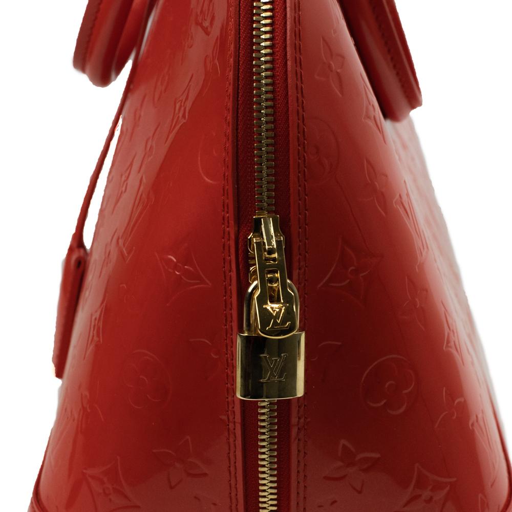LOUIS VUITTON, Alma in red patent leather For Sale 2