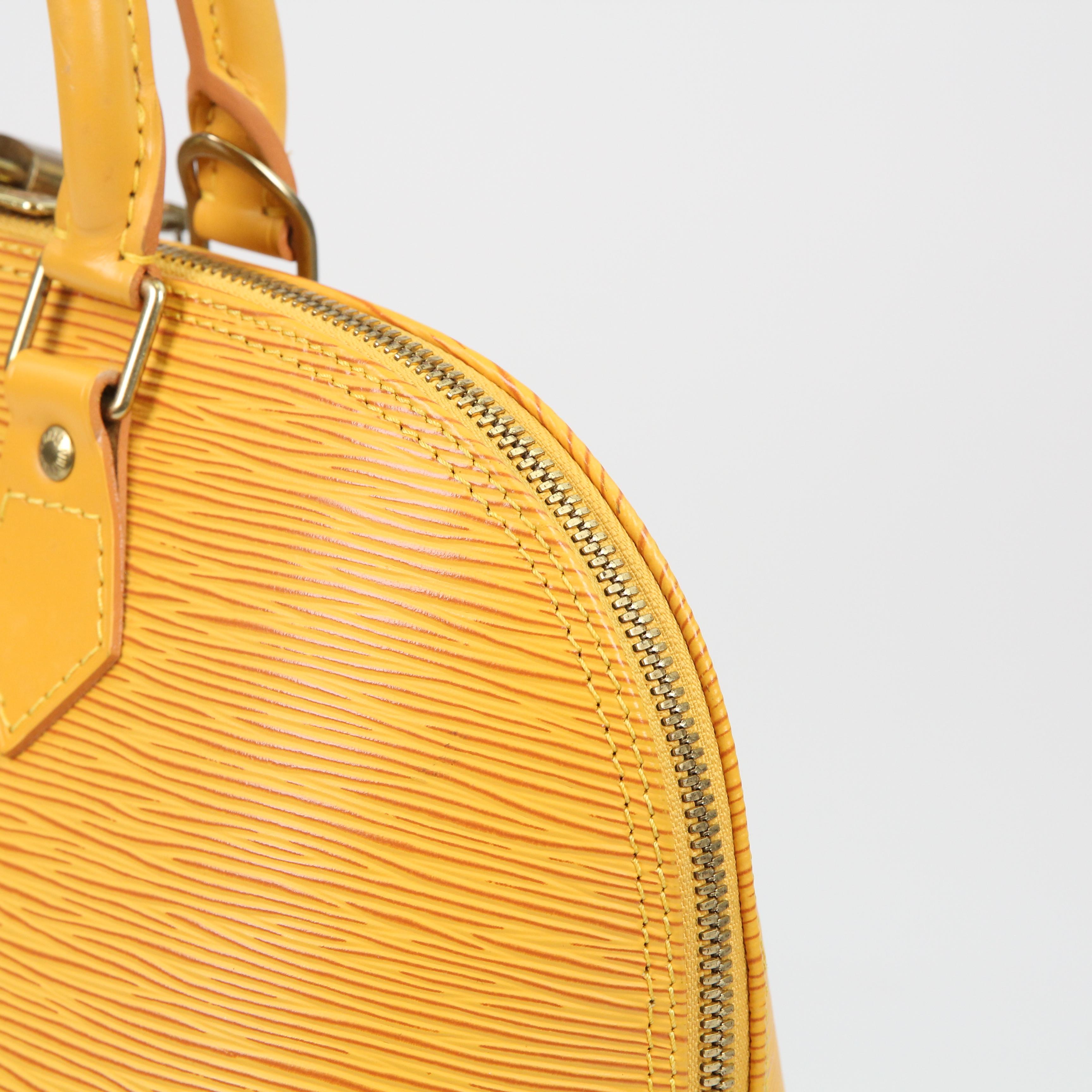 Louis Vuitton Alma leather handbag For Sale 8