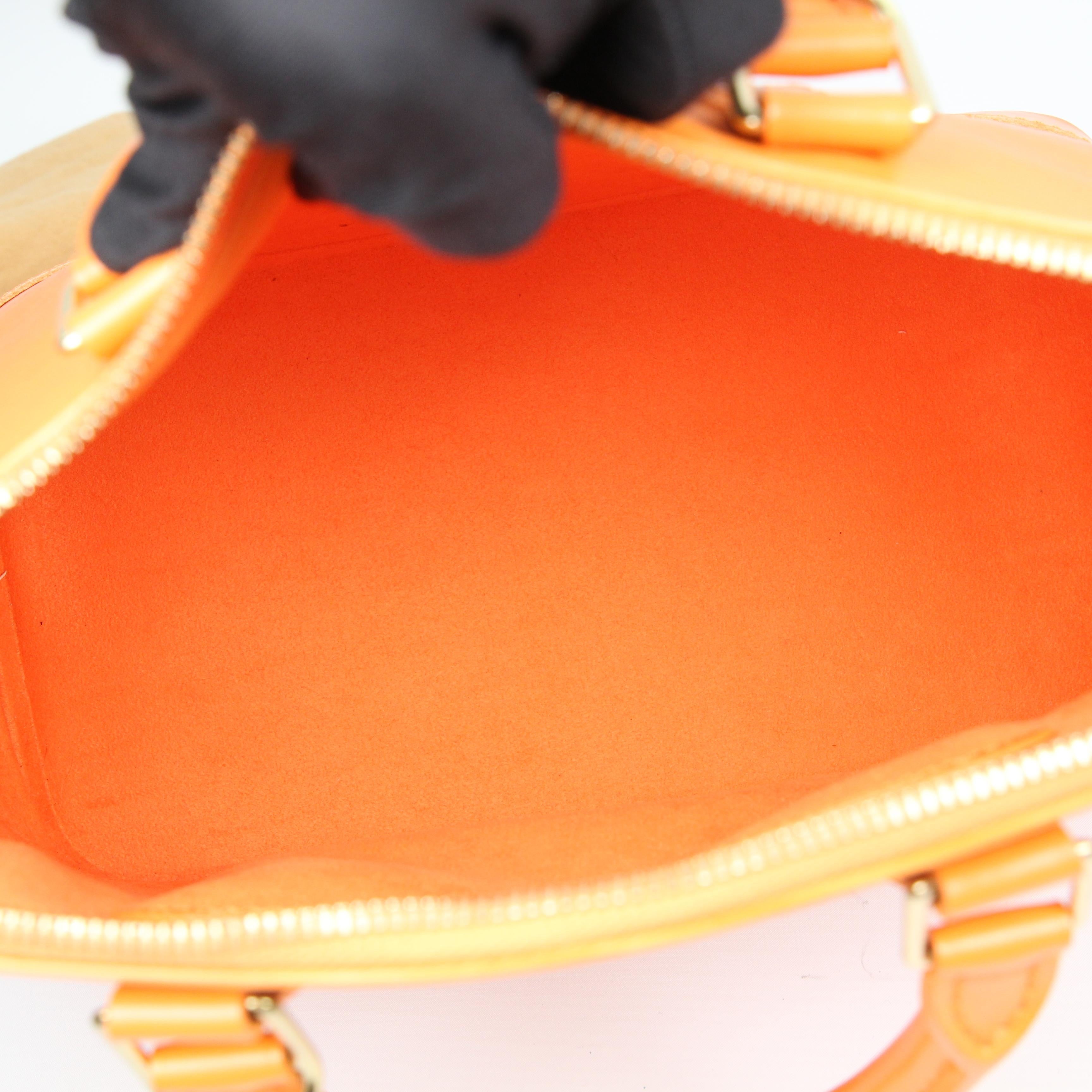 Louis Vuitton Alma leather handbag For Sale 8