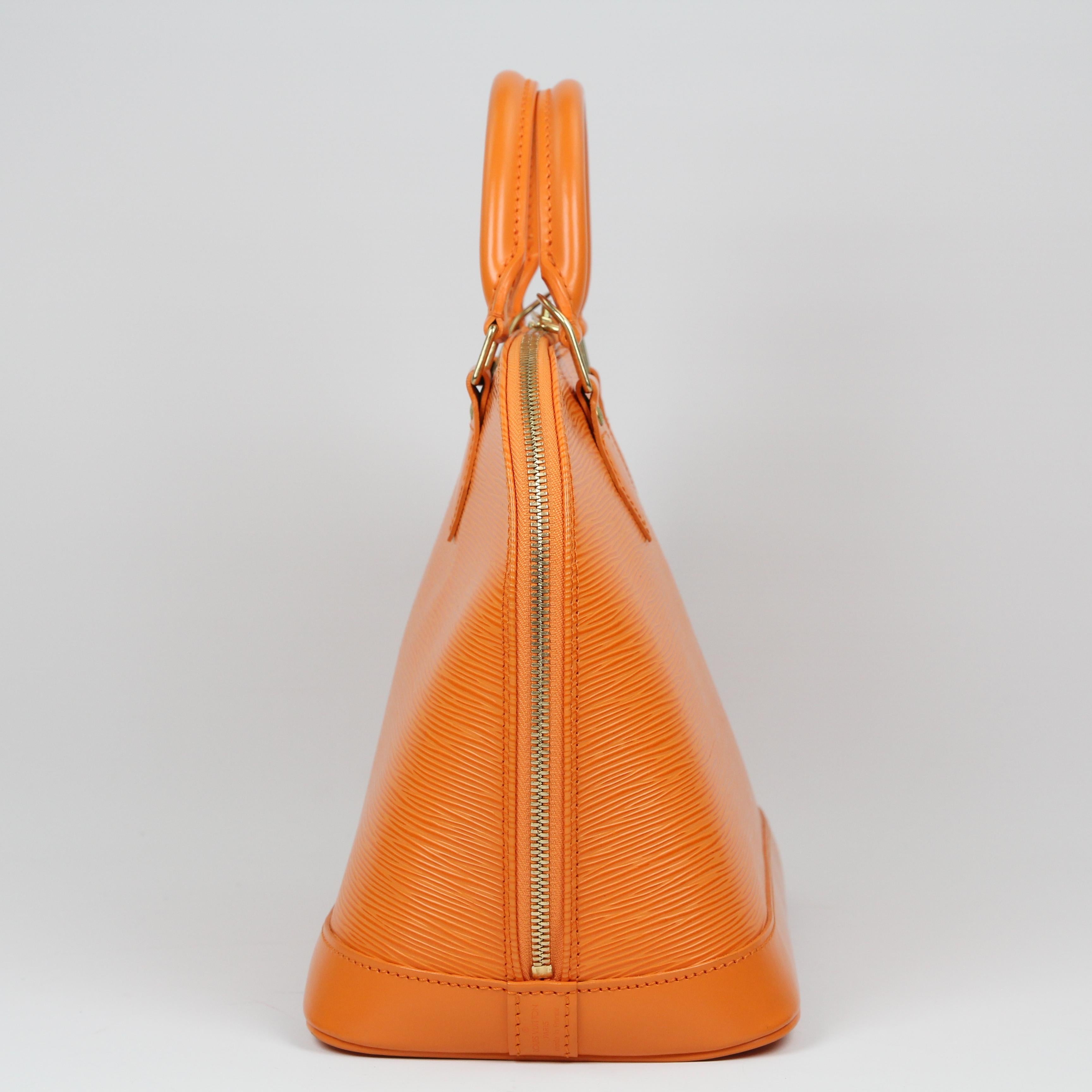 Louis Vuitton Alma leather handbag For Sale 14
