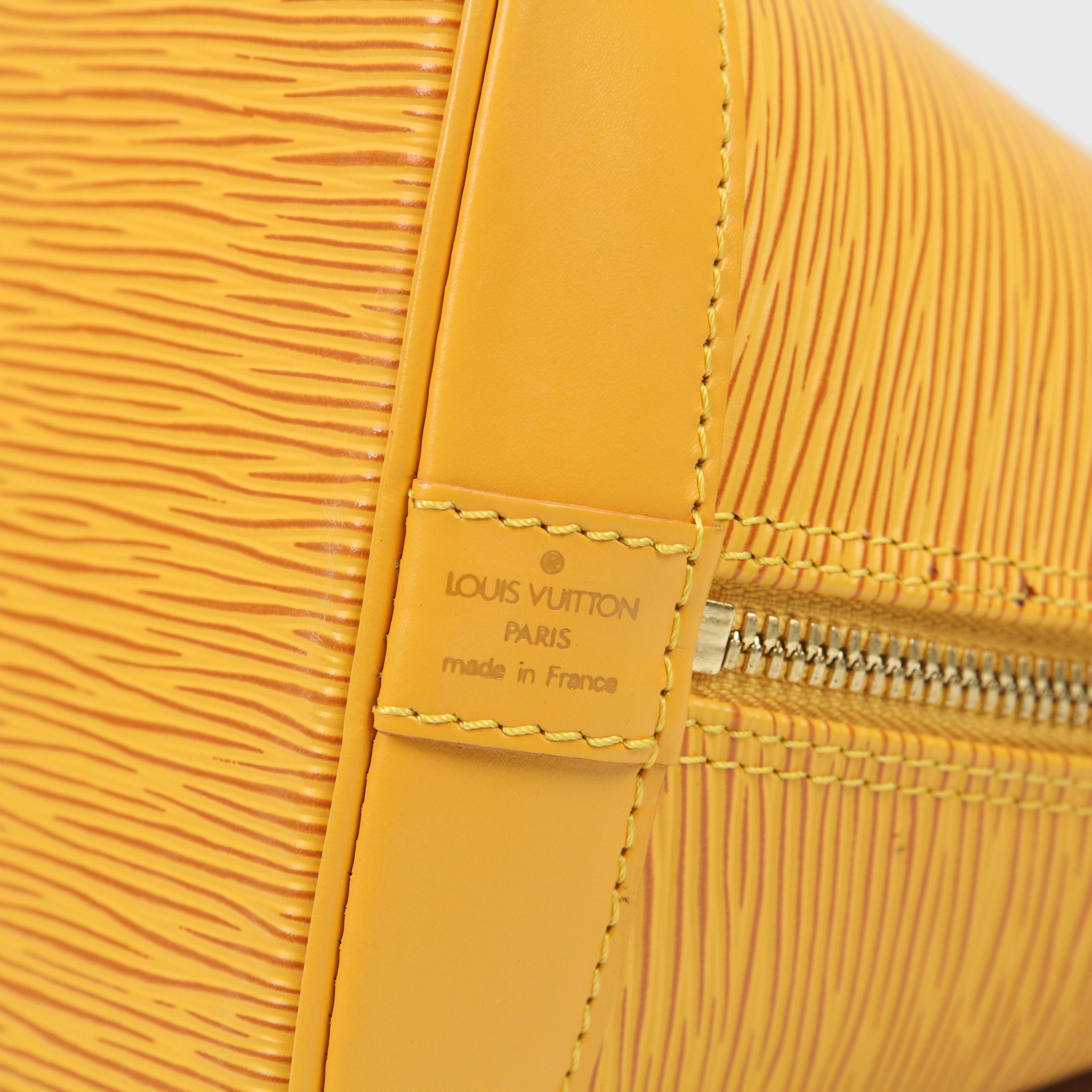 Louis Vuitton Alma leather handbag For Sale 15