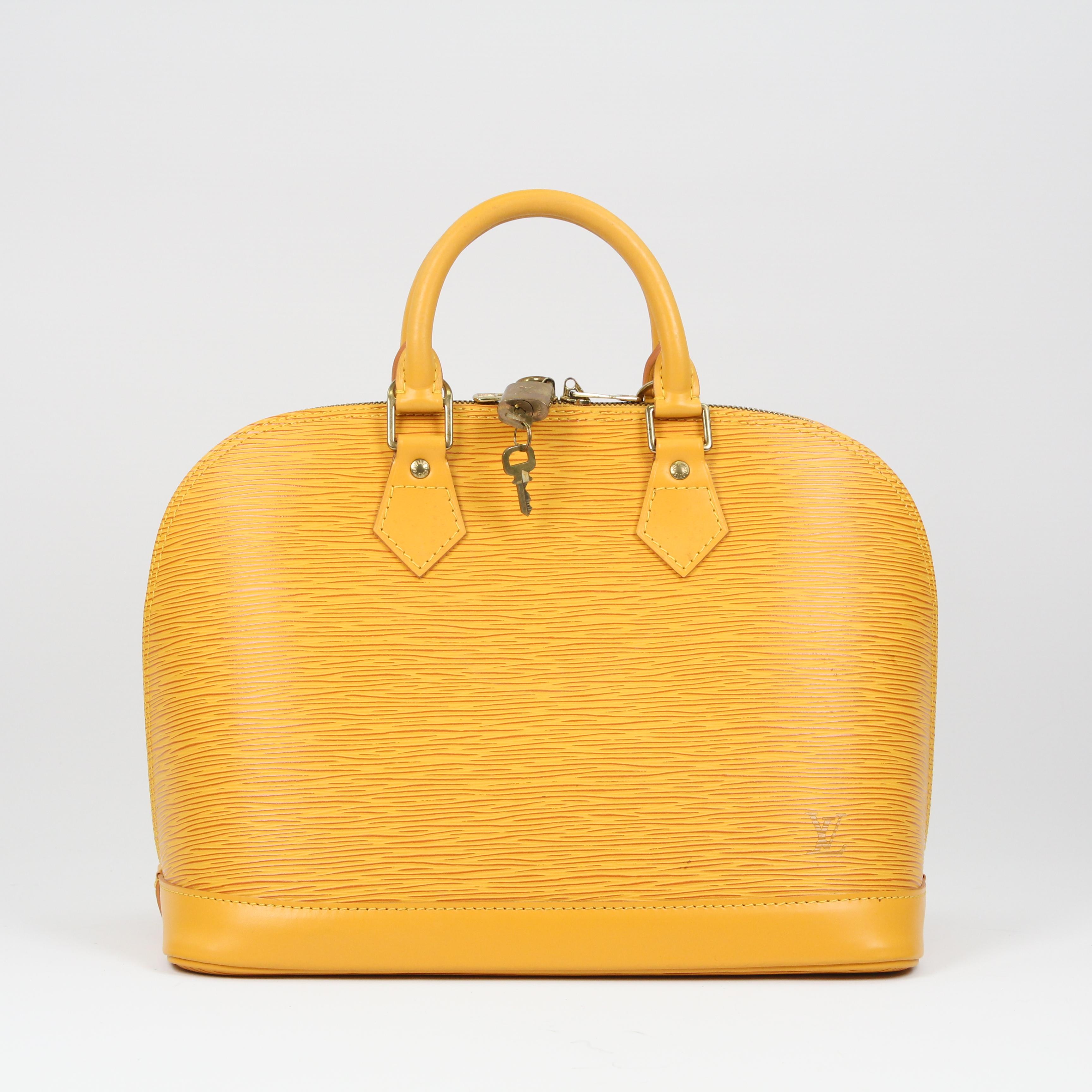 Women's Louis Vuitton Alma leather handbag For Sale