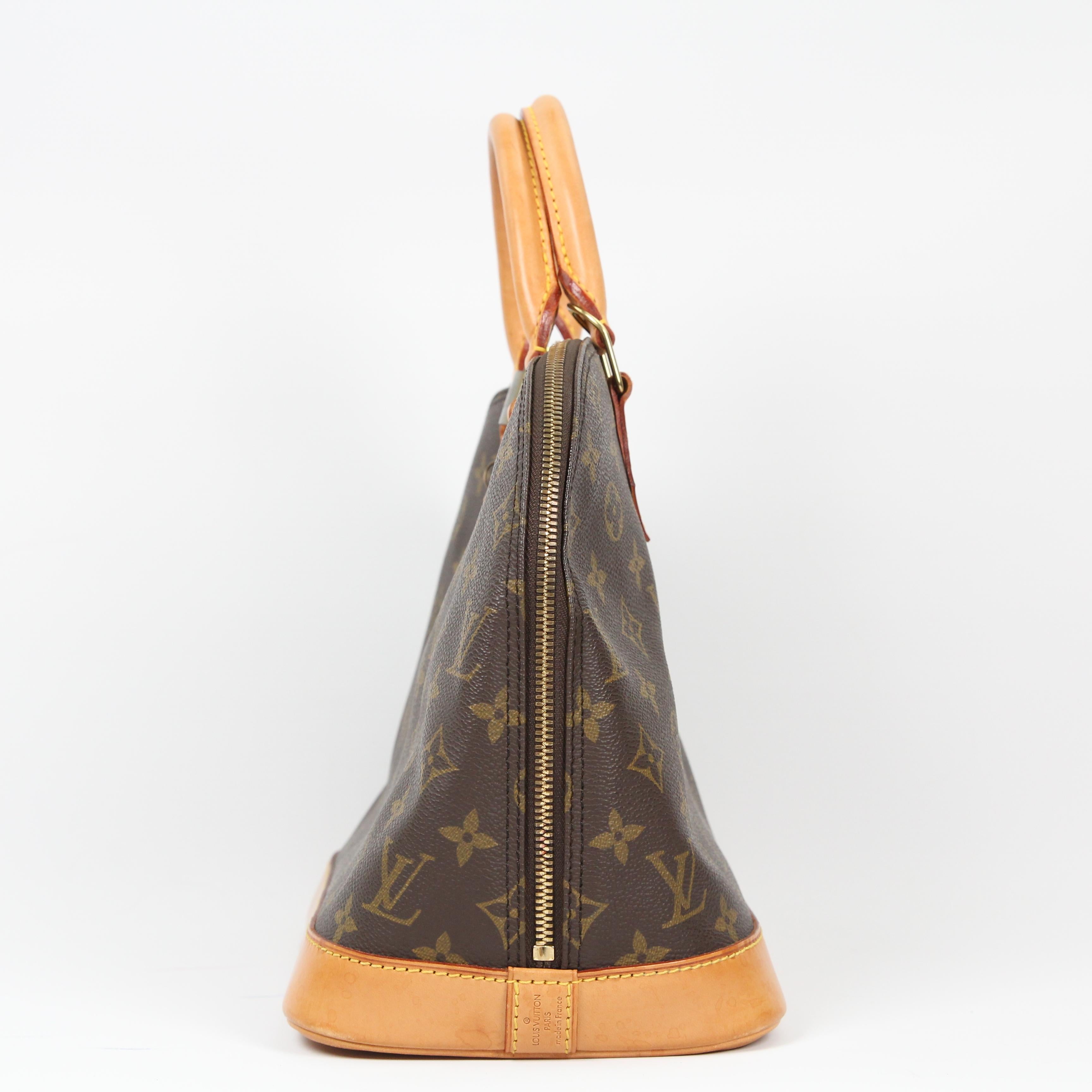 Louis Vuitton Alma leather handbag For Sale 2